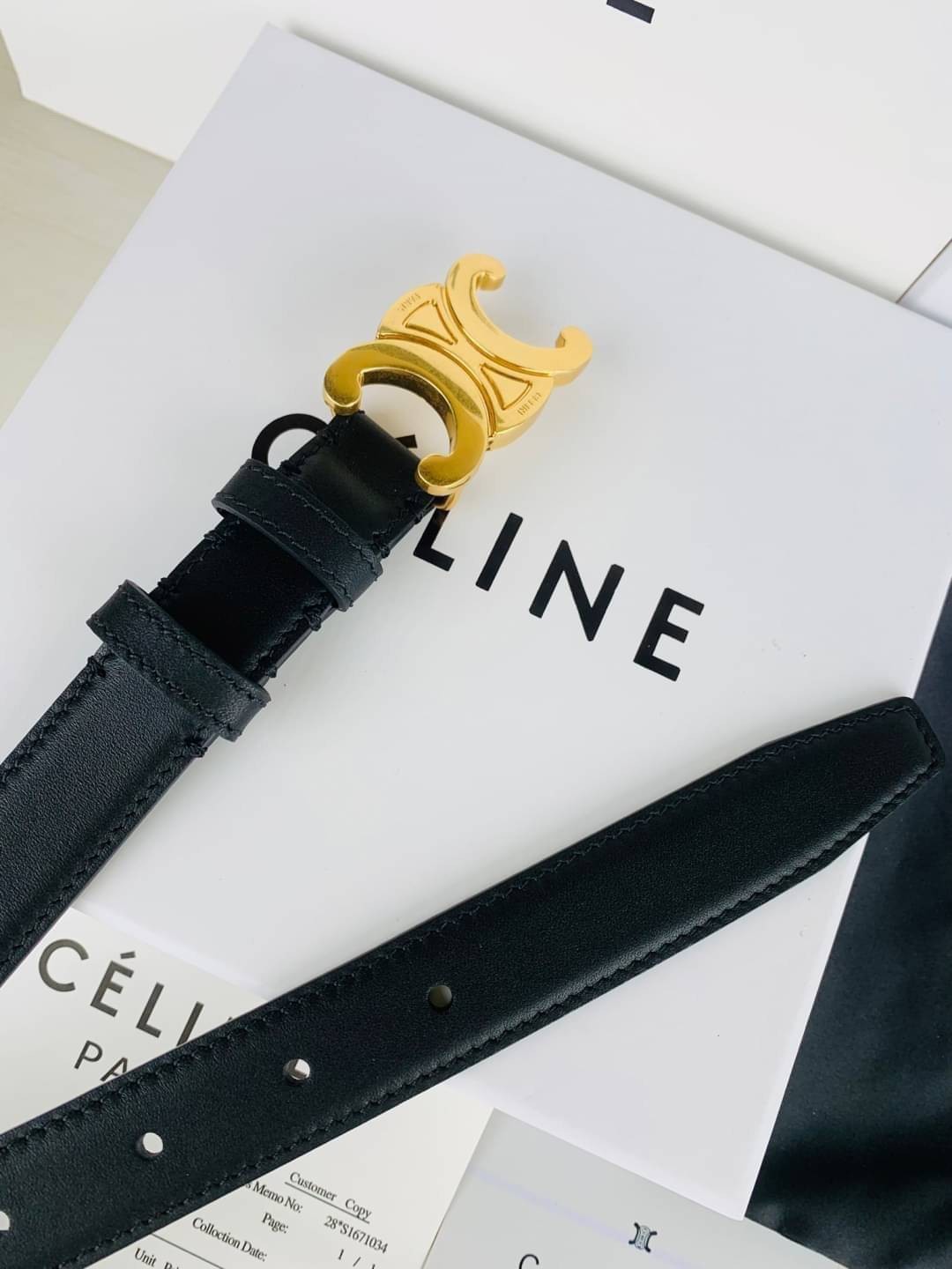 หนังแท้ Ori CELINE BELT LOGO 25MM / Celine Vintage Logo Leather Belt ออริจินอลเกรด 1:1 หนังแท้ หัวเข็มขัดโลโก้แบรนด์แบบ 3D Vintage สีทอง ปั้มโลโก้คมชัดคล้ายของจริง สายปรับระดับได้ในดีไซน์เรียบหรูเข้ากับทุกลุ๊คใช้ได้ทั้งชายหญิง สินค้ามาพร้อม Original Packa