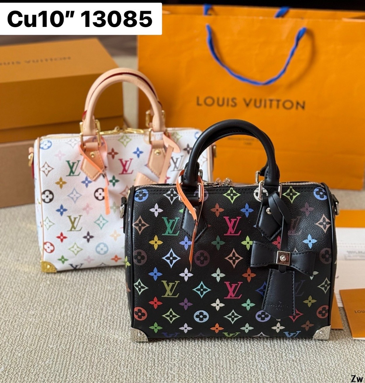 LV x TM Speedy Bandoulière 25 bag กระเป๋าทรงหมอน รุ่นใหม่ท็อปฮิต สวยหรูโดดเด่น มีชีวิตชีวาในคอลเล็คชั่น LV x Murakami ด้วยลายโมโนแกรมสุดไอคอนิกเปี่ยมสีสัน