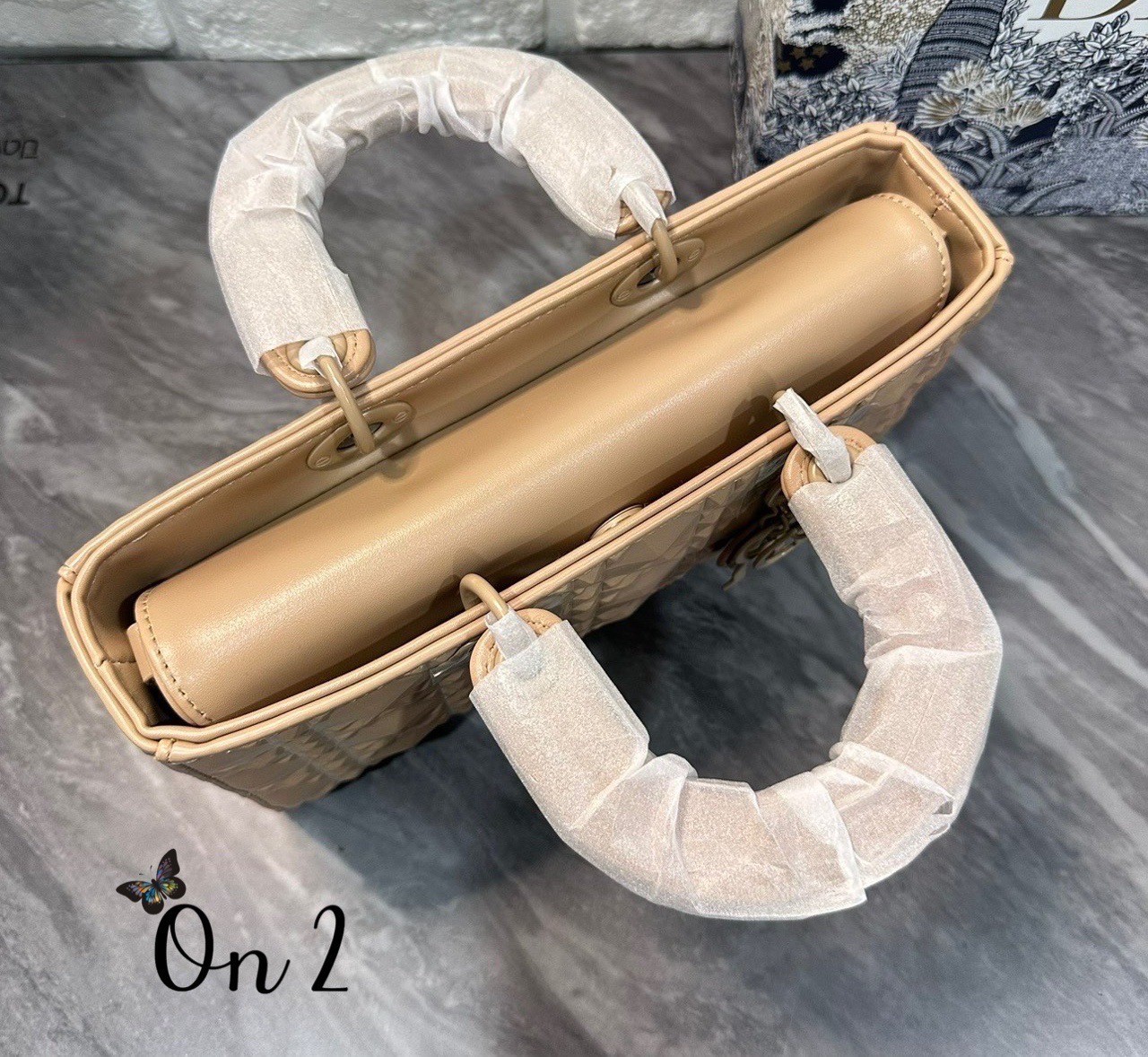 DIOR LADY D-JOY BAG Cannage Calfskin with Diamond Motif 10" คือราชนิกุลมากแม่ความเลดี้ ดิออร์ที่เกินต้าน งานชนช้อปปังสุด ถือสลับแท้ไม่โป๊ะ