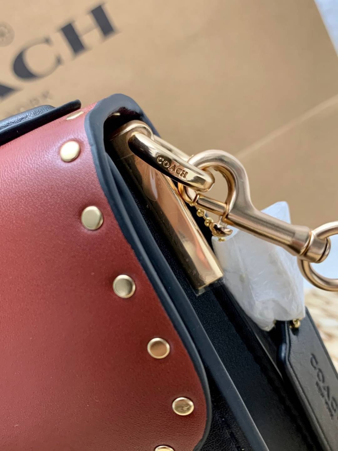 ของแท้ 💯% COACH SMALL GEORGIE TOP HANDLE IN BLOCKED SIGNATURE CANVAS ((6504//0468)) กระเป๋าหิ้ว//สะพายข้างได้ วัสดุหนังแท้