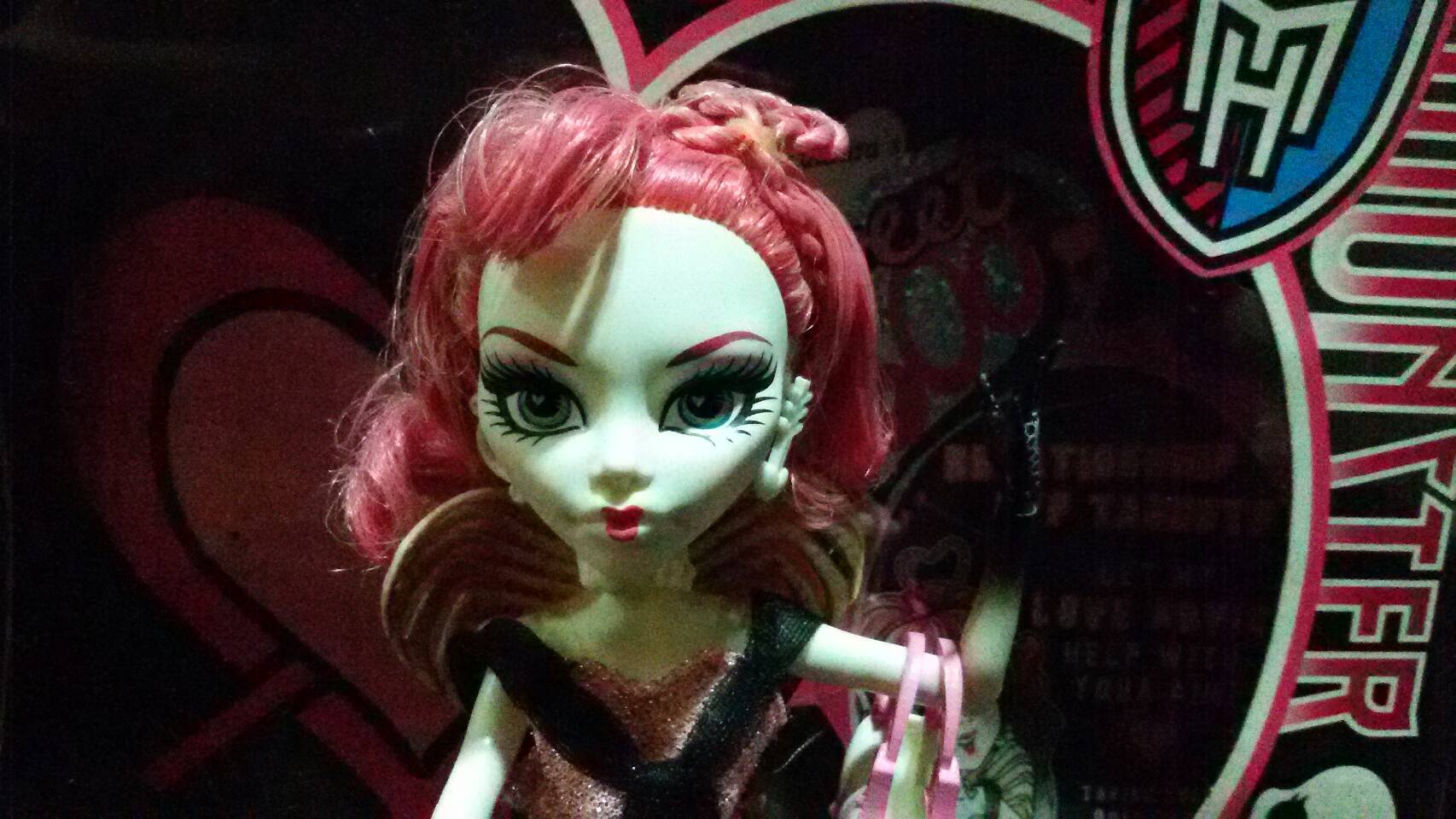 Monster High C.A. Cupid "Daughter of Eros" "Sweet 1600" Series ตุ๊กตามอนส์เตอร์ไฮมือสองสภาพดีค่ะ
