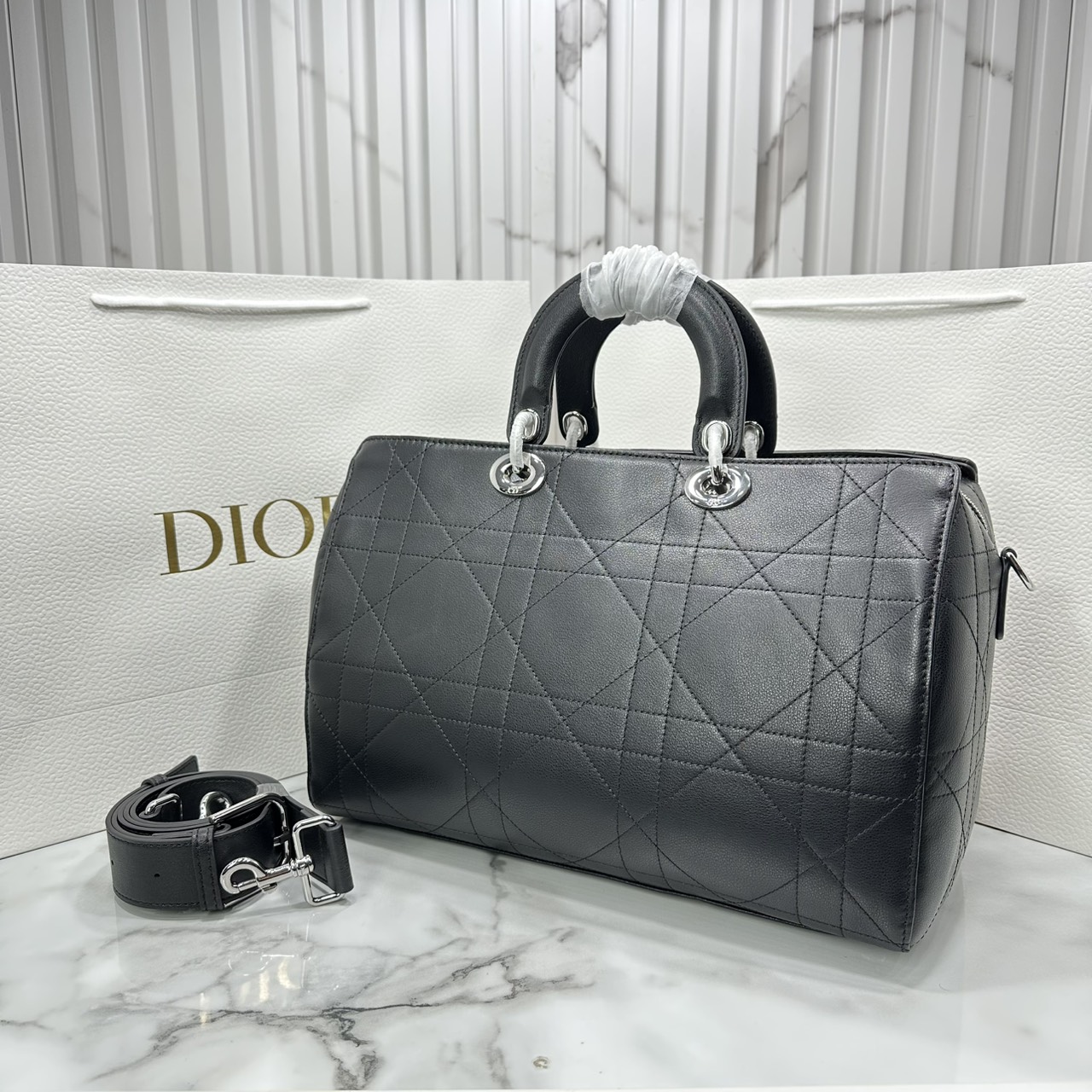 ORI หนังแท้ | Dior Granville Cannage Leather 2way Bag / Dior Keepall Bag กระเป๋าสะพายใบใหญ่ ภายในโล่งกว้างจุของได้เยอะ