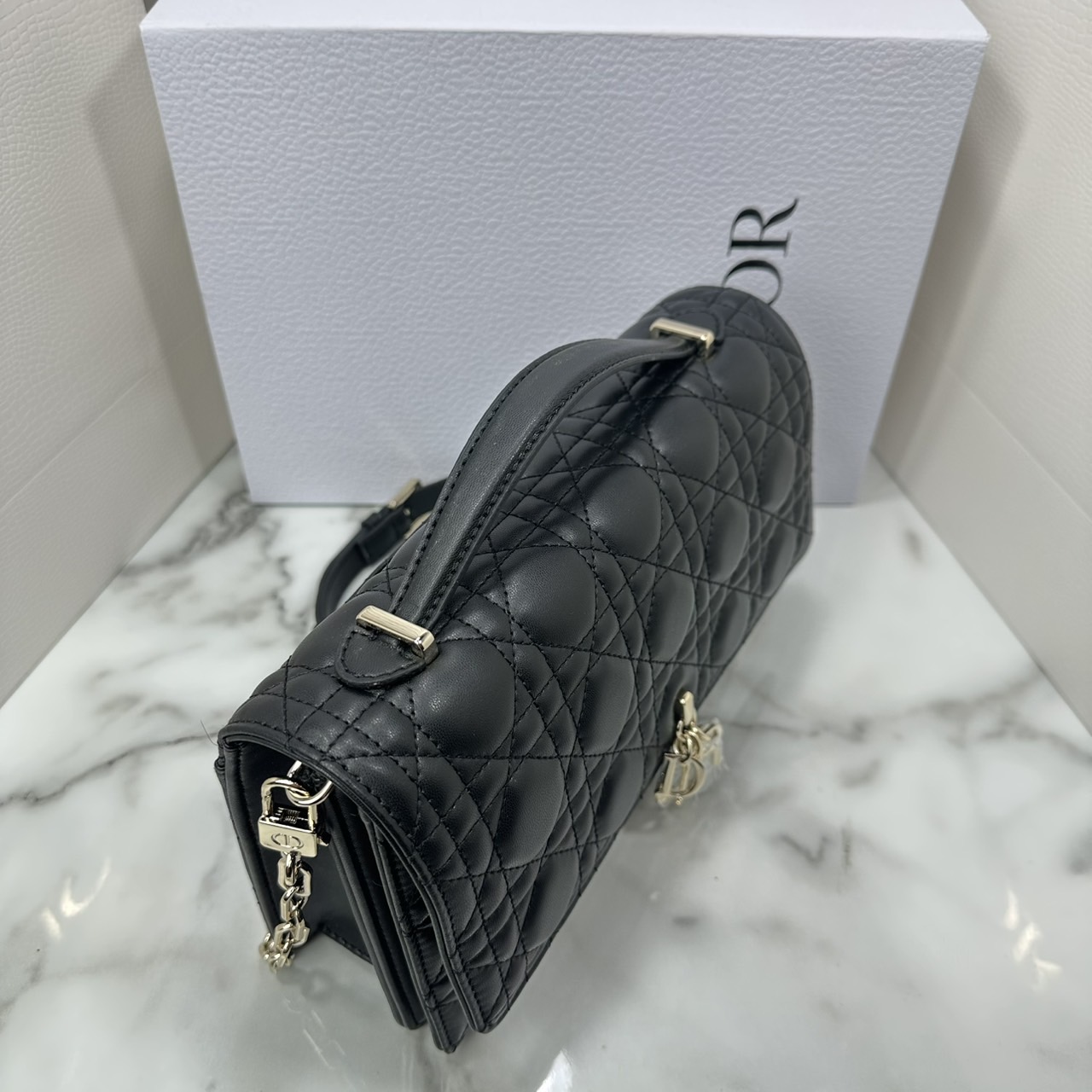 ORI หนังแท้ | My Dior Top Handle / Dior Clutch Bag กระเป๋าสะพายทรงคลัชทันสมัย หรูหราสง่างาม จะถือหรือสะพายก็ดูดีมีระดับ