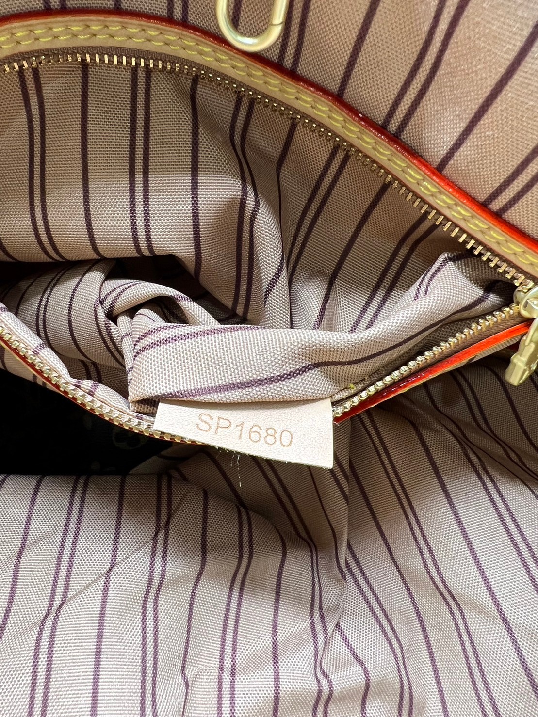 LV Neverfull MM Tote With Puppies 32cm / LV Shopping Bag พร้อมส่งที่ไทย **สินค้าเกรดออริจินอล 1:1 สลับแท้ ใช้งานต่างประเทศได้ งานสวยตามรูป ภาพถ่ายจากงานขายจริง