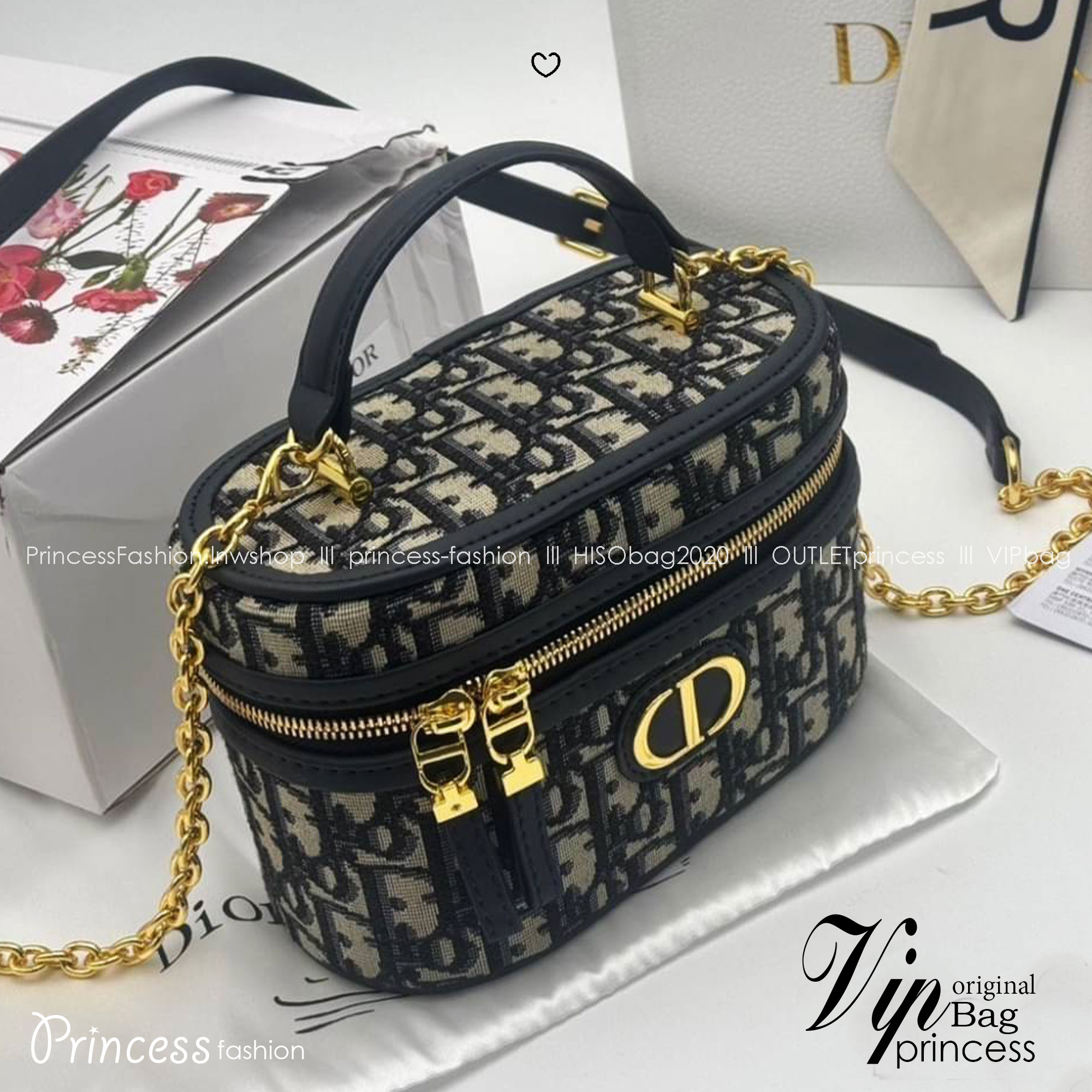 DIOR Mini 30 Montaigne Beauty Case Jacquard Oblique blue กระเป๋าถือ/สะพาย ใส่เครื่องสำอางค์ทรงกล่องสวย ใช้เป็น everyday bag ได้ทุกวัน พกของสำคัญก็ยังได้ ดีไซน์เป็นเอกลักษณ์