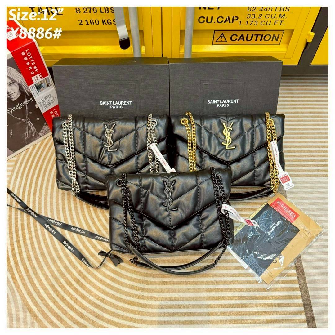 YSL puffer small in nappa leather Bag กระเป๋าสะพายทรงสวยสุดหรู รุ่นยอดนิยม ทรงสวย ใช้ได้บ่อยไม่มีเบื่อ ดีไซน์เรียบหรู ออกแบบมาให้ใช้งานได้สะดวกด้วยกระดุมแม่เหล็ก พับทรงเข้ารูป