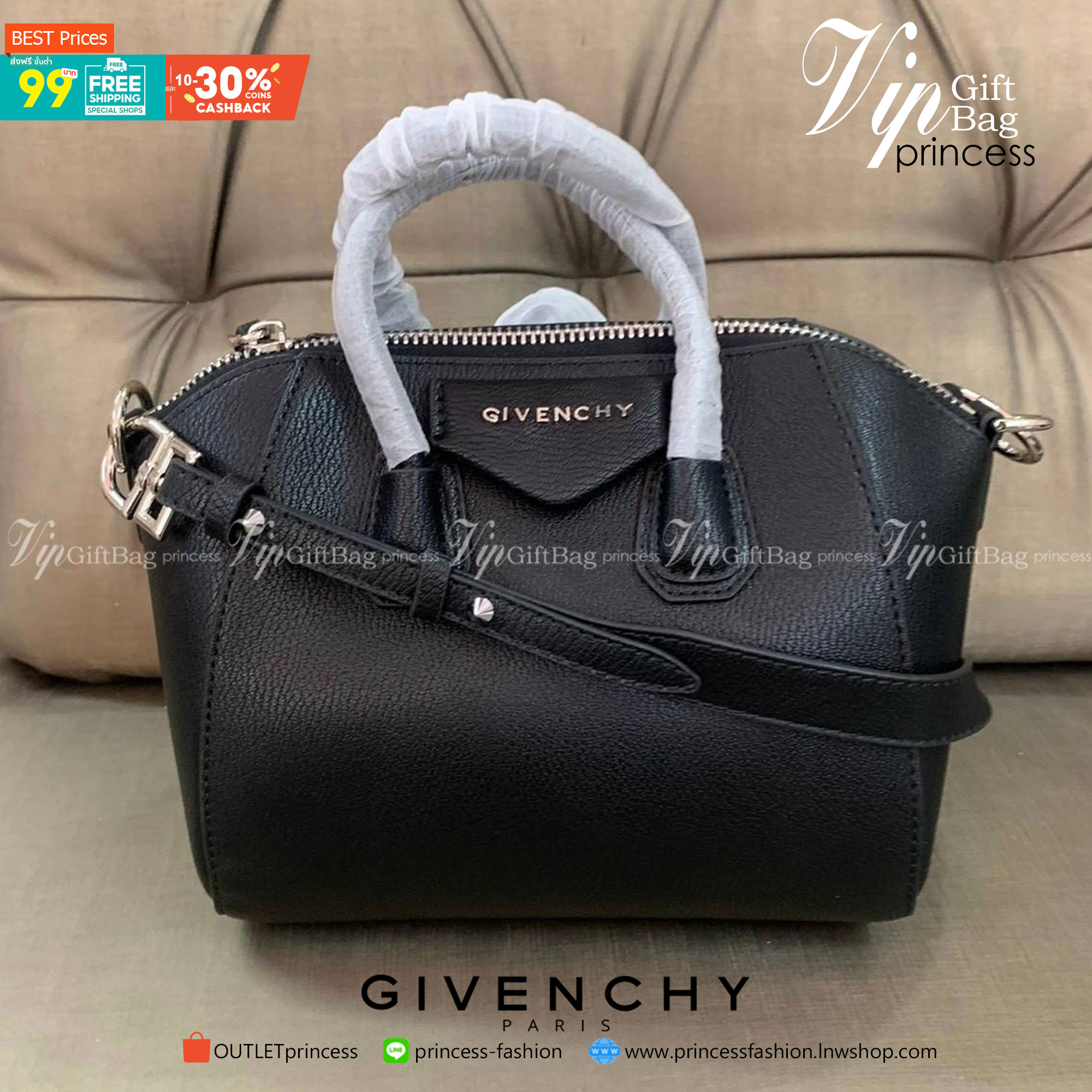 Givenchy Antigona Mini leather shoulder bag กระเป๋าสุดคลาสสิก ใบเดียวก็เอาอยู่ Day to Night Bag เข้าได้กับลุค Smart Casual ด้วยทรงกระเป๋าที่ฐานกว้างใส่ของใช้ที่จำเป็นได้ทุกอย่าง วัสดุหนังแกะสังเคราะห์ (หนังนิ่ม) ขึ้นรูปเงา สวย ตั้งอยู่ทรง มาพร้อมสายสะพายต
