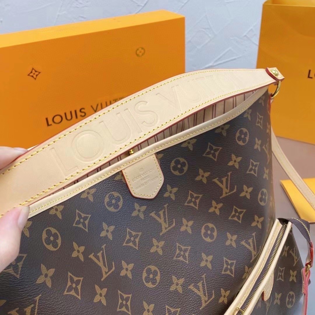 LV Delight Tote Bag กระเป๋าทรงโท้ทใบใหญ่ ขนาดจุได้แบบล้นๆ มาพร้อมใบเล็กเข้าเซ็ทพิเศษที่สุด!! สมใจใครที่มองหากระเป๋าใบโปรด