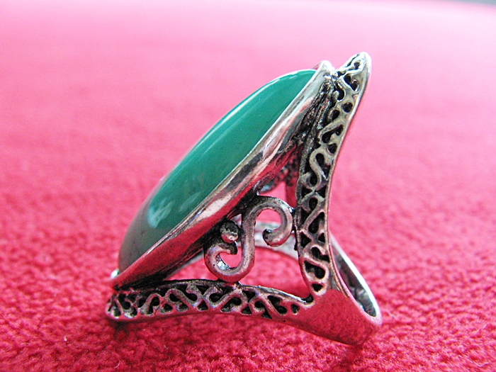 สินค้าหมดค่ะ แหวนหินเทอร์ควอยส์สีเขียว โรเดียมสีเงิน(มีโชค)แบบ3ค่ะ