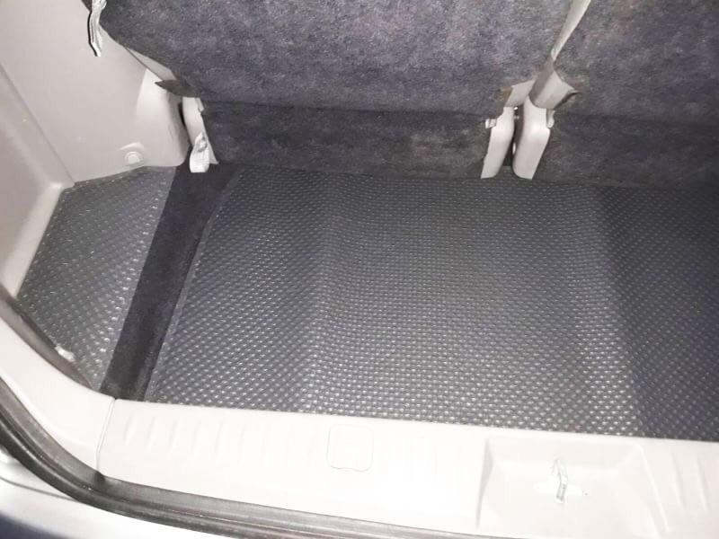 พรมกระดุมเม็ดเล็ก SPACE WAGON รุ่นรีดขอบ สีเทา เต็มคัน เข้ารูป