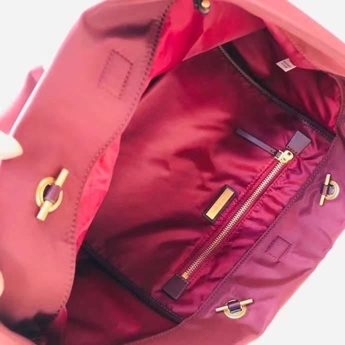 TORY BURCH Ella Chain Tote 32cm / TORY TOTE NYLON BAG พร้อมส่ง 4 สี กระเป๋าสะพายทรงโท้ท จุของได้เต็มที่ น้ำหนักเบา รูปทรงคลาสสิคชวนใช้