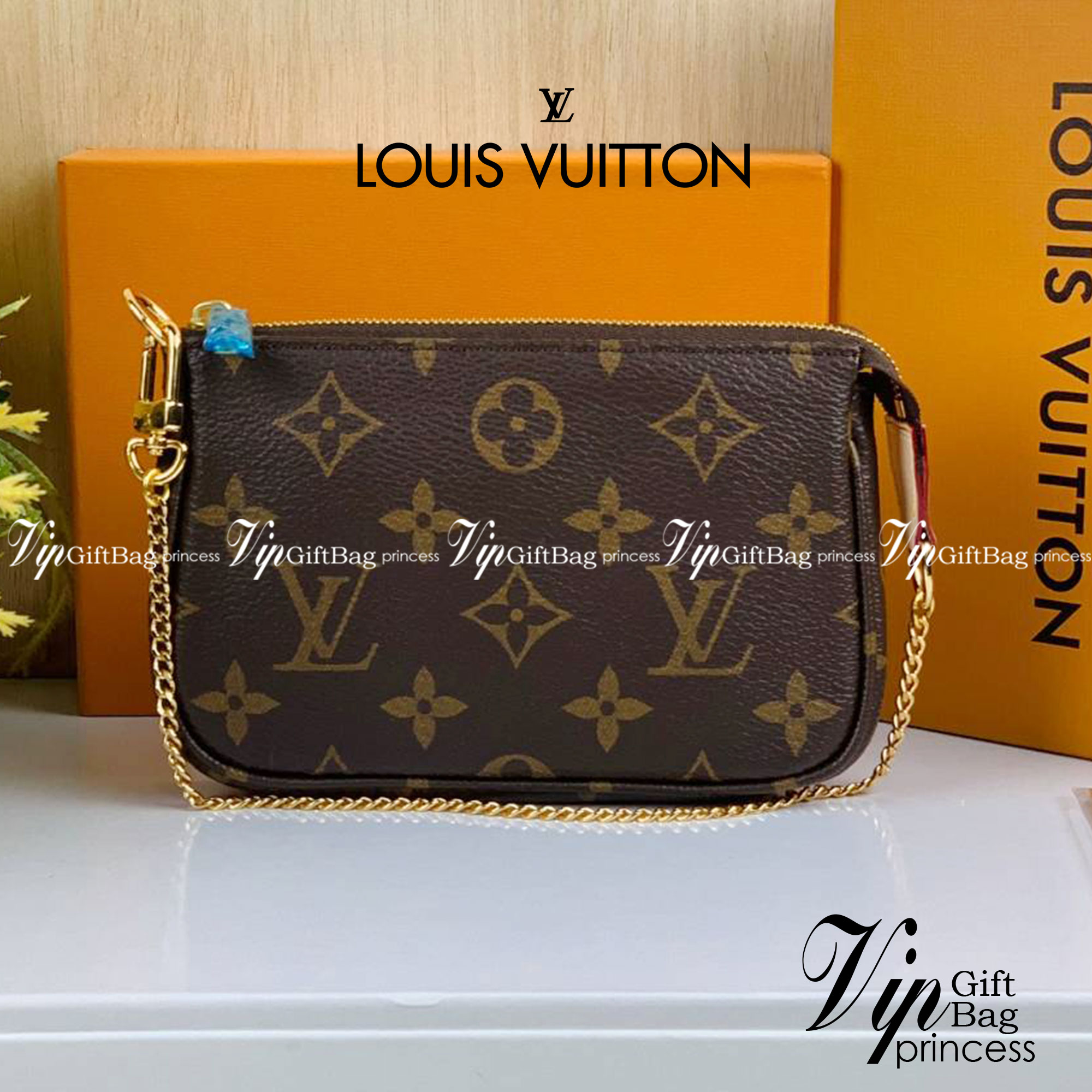 หนังแท้ LOUIS VUITTON MINI POCHETTE ACCESSOIRES BAG / LV POCHETTE พร้อมส่งที่ไทย งานหนังแท้ทั้งใบ ออริจินอลเกรด ภาพสินค้าถ่ายจากงานขายจริง ใช้งานต่างประเทศได้
