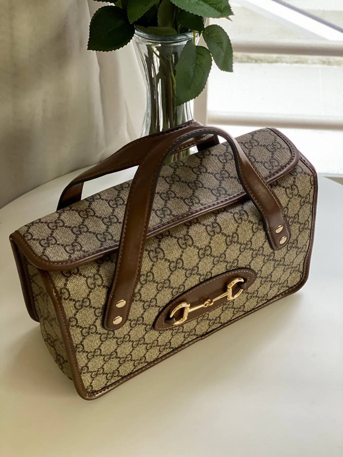 VIP GIFTbag 】GUCCI Horsebit 1955 mini leather-trimmed printed coated-canvas tote คอลเลคชั่นใหม่ล่าสุด ดาราเซเลปใช้กันเพียบ กระเป๋าถือ ดีไซน์สวย เชื่อได้เลยใบนี้สาวๆต้องหลงรัก จนวางไม่ลงเลยน้า