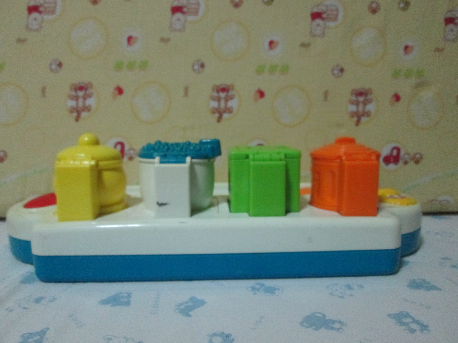 SINGING SESAME STREET POP UP PALS TOY by Tyco ของเล่นเสริมพัฒนาการสำหรับเด็กมือสอง