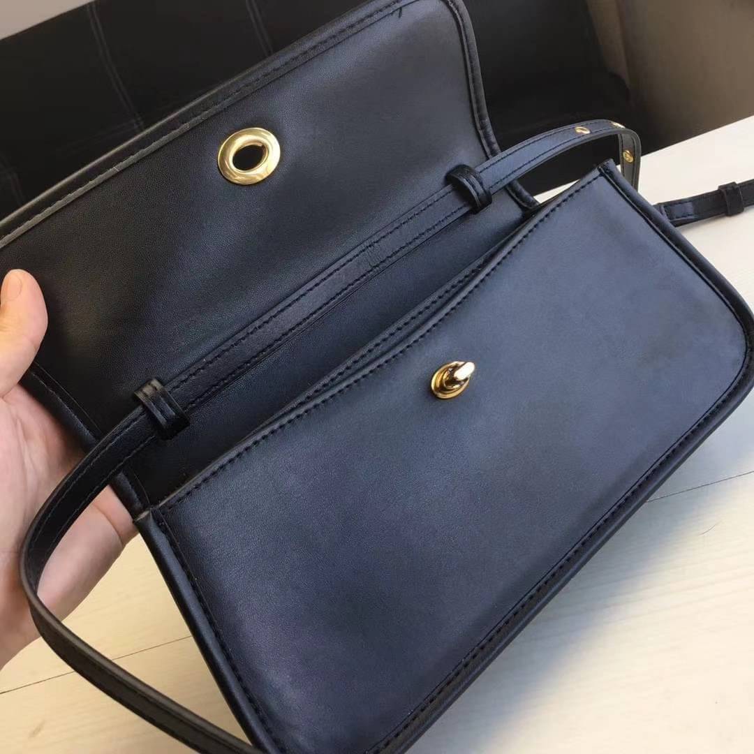 OUTTLET 】Auth Coach 1941 Turnlock Clutch Crossbody Bag พร้อมส่งที่ไทย