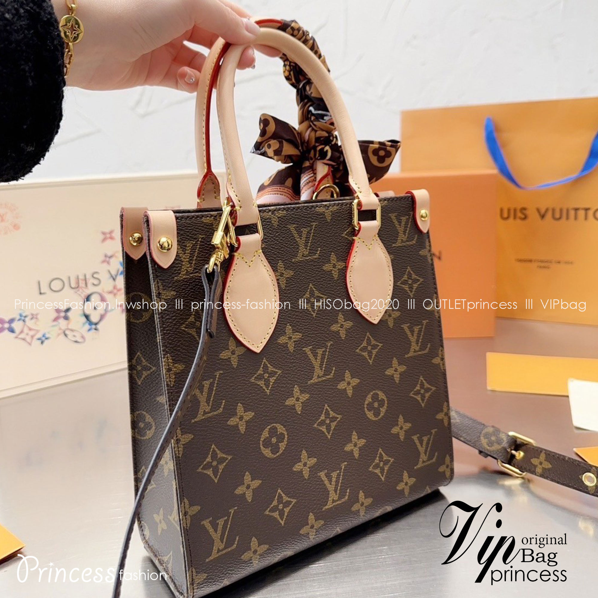 LV SAC PLAT BB BAG MONOGRAM / LV petit sac plat ฮอตที่สุดกับไอเท็มยอดฮิต กระเป๋าสะพายโท้ท ไซส์กำลังดี ใส่มือถือได้ กระเป๋าสตางค์ใบเล็กได้ มีหูจับในตัว ถือชิคๆตัวแม่