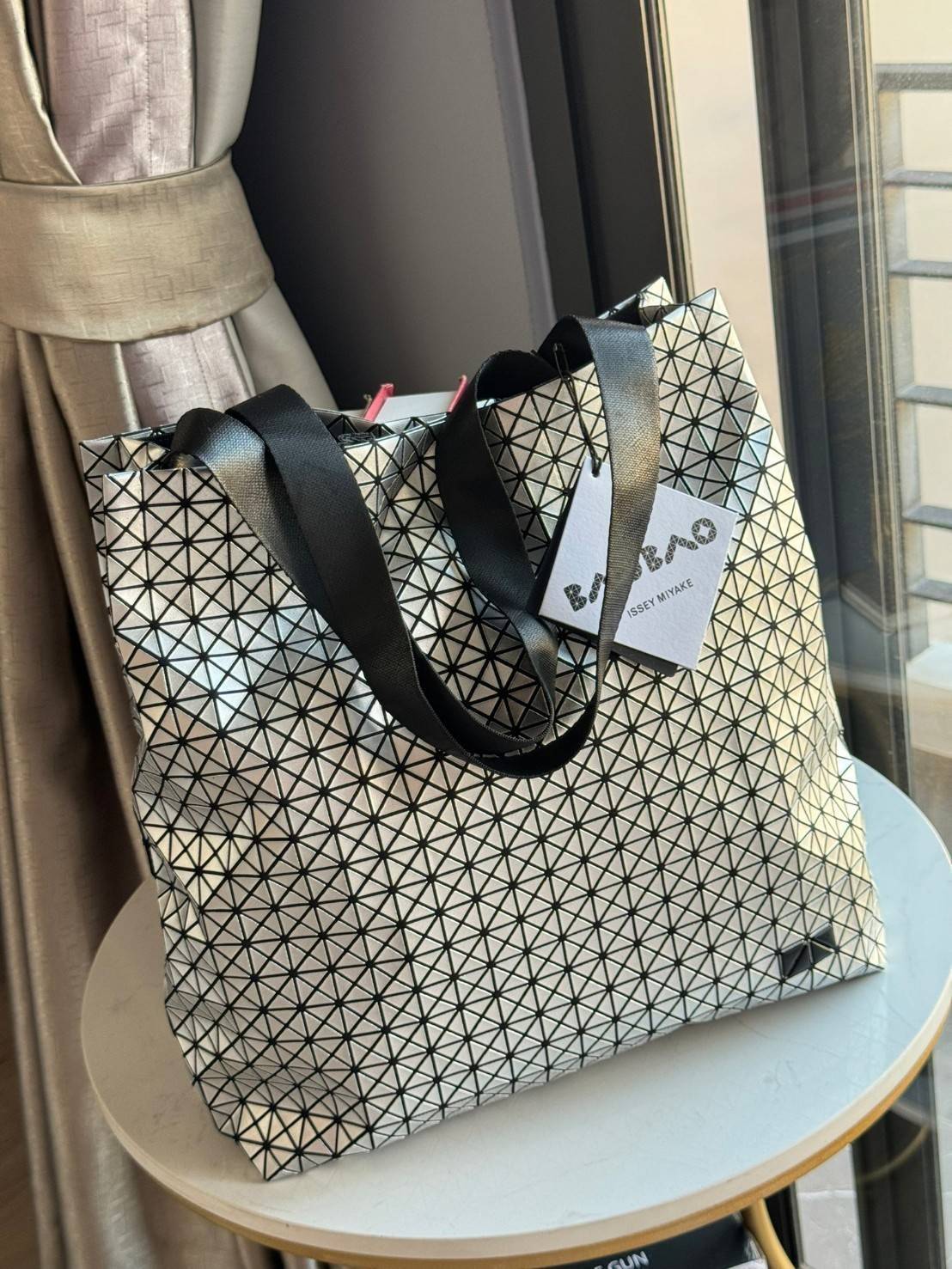 พร้อมส่ง 5 สี Baobao Issey Miyake Cart S geometric tote bag กระเป๋าถือทรงโท้ทลายเรขาคณิต 🧡 เกรดออริจินอล 1:1 สลับแท้ ใช้งานต่างประเทศได้