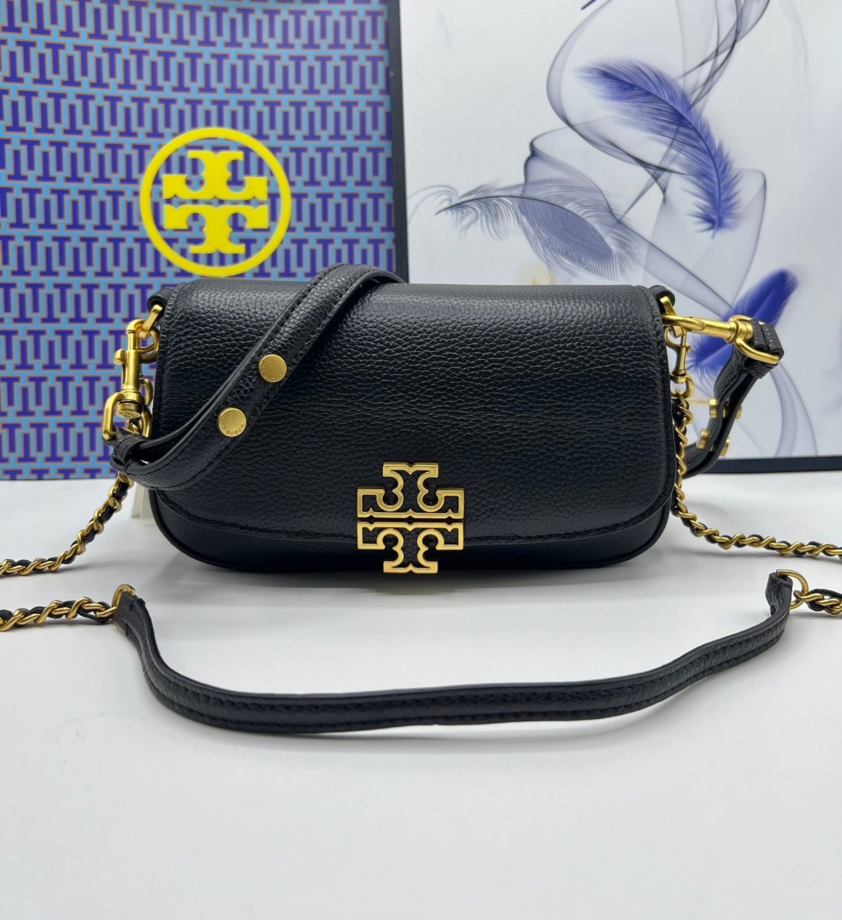 Tory Burch Britten Convertible Crossbody Bag กระเป๋าสะพายดีไซน์เรียบหรู เกรดออริ สลับแท้ 1:1 ใช้งานต่างประเทศได้