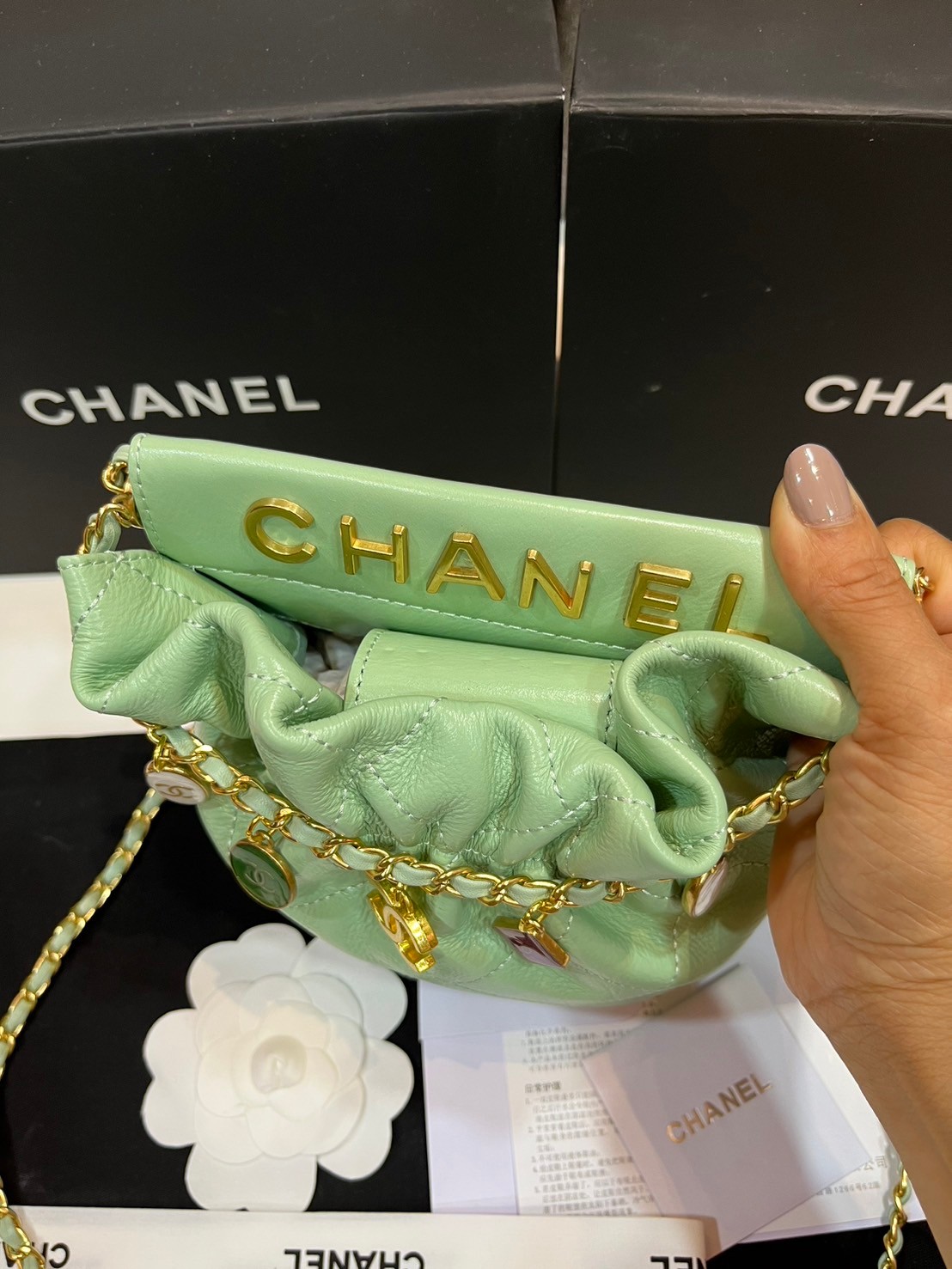 CHANEL 23p mini 22bag / Chanel 23P mini bucket bag / Chanel ss22 shopping tote กระเป๋าสะพายไซส์มินิ เกรดออริ 1:1 ใช้งานต่างประเทศได้