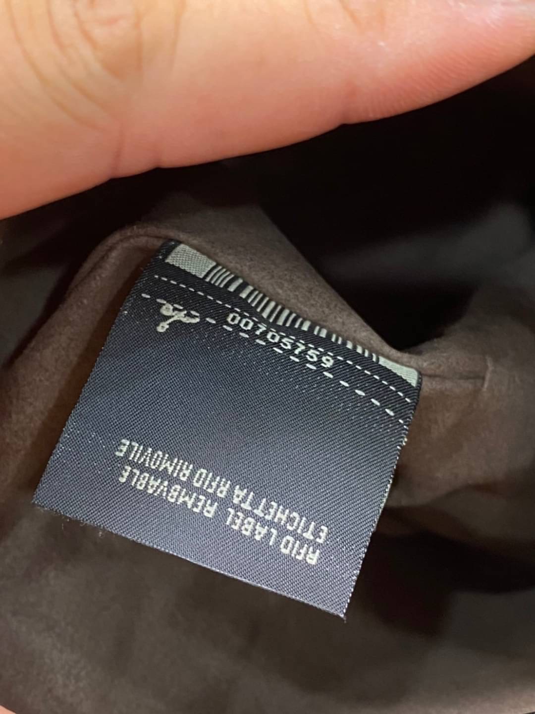 FENDI Mon Tresor Brown leather mini bag / FENDI Bucket Bag กระเป๋าสะพายทรงบัคเก็ต ไซส์มินิ รุ่นยอดนิยม เกรดออริ 1:1 ใช้ต่างประเทศได้