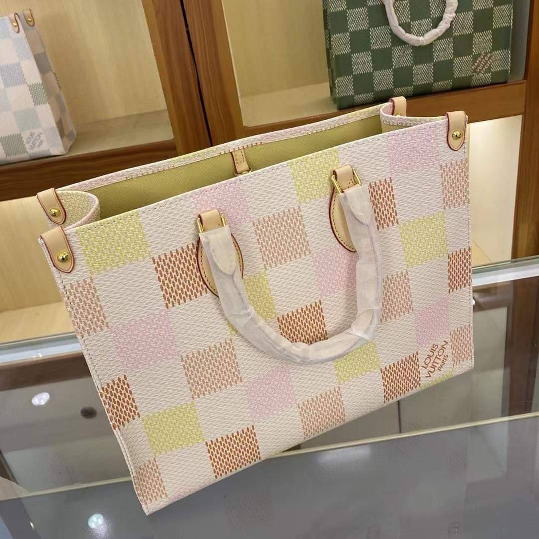 LV OnTheGo / LV Tote Bag กระเป๋าทรงโท้ท โทนสีมีเสน่ห์ที่ผสมผสานเฉดสีพาสเทล เกรดออริ 1:1 ใช้งานต่างประเทศได้