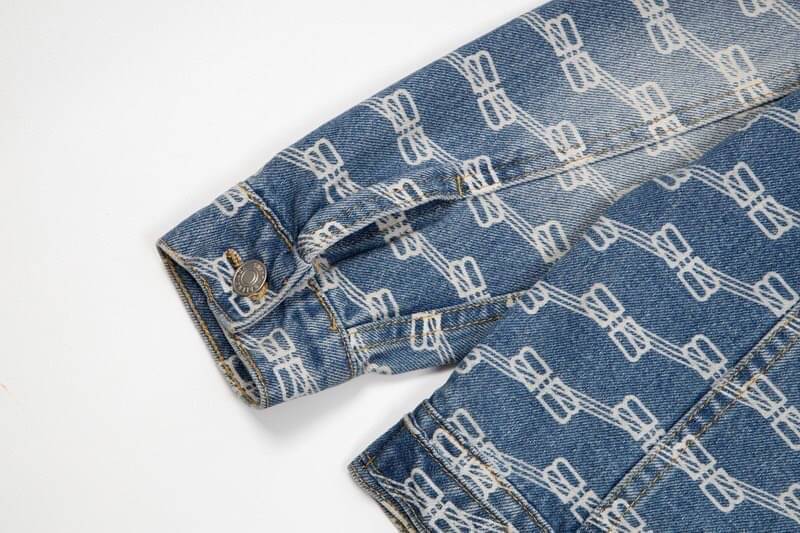 Balenciaga logo denim jacket / BALENCIAGA Jacket เกรดออริจินอล มีป้ายแท็กที่คอเสื้อ ใส่ได้ทั้งผู้หญิงผู้ชาย พร้อมส่งที่ไทย ภาพสินค้าถ่ายจากงานขายจริง ใช้งานต่างประเทศได้