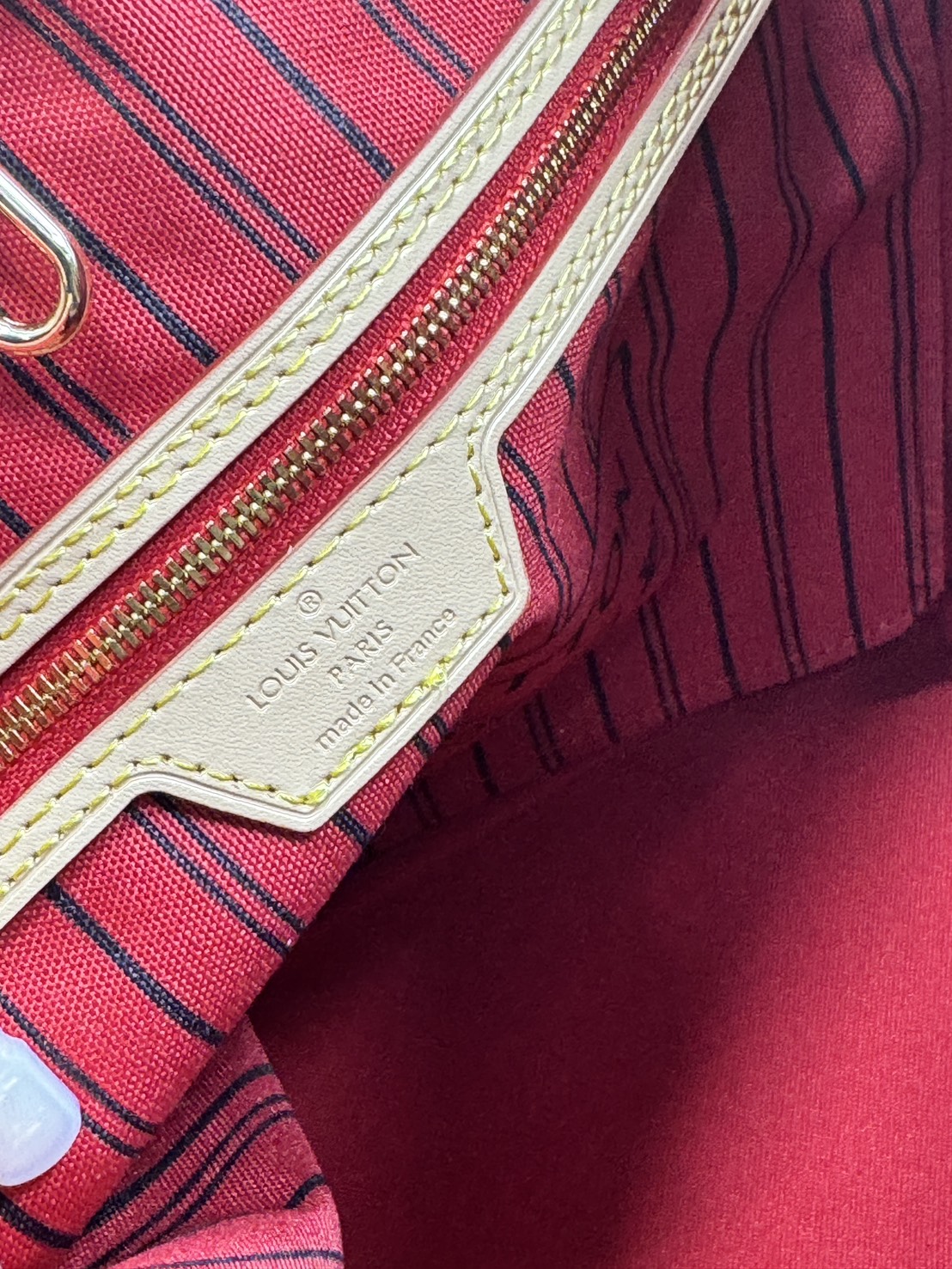 ORI หนังแท้ | LV Neverfull bag Size M Monogram Canvas กระเป๋าสะพายทรงโท้ท ดีไซน์คลาสสิกเหนือกาลเวลาเข้ากับดีเทลที่สืบทอดมายาวนาน แคนวาสแต่งขอบหนัง