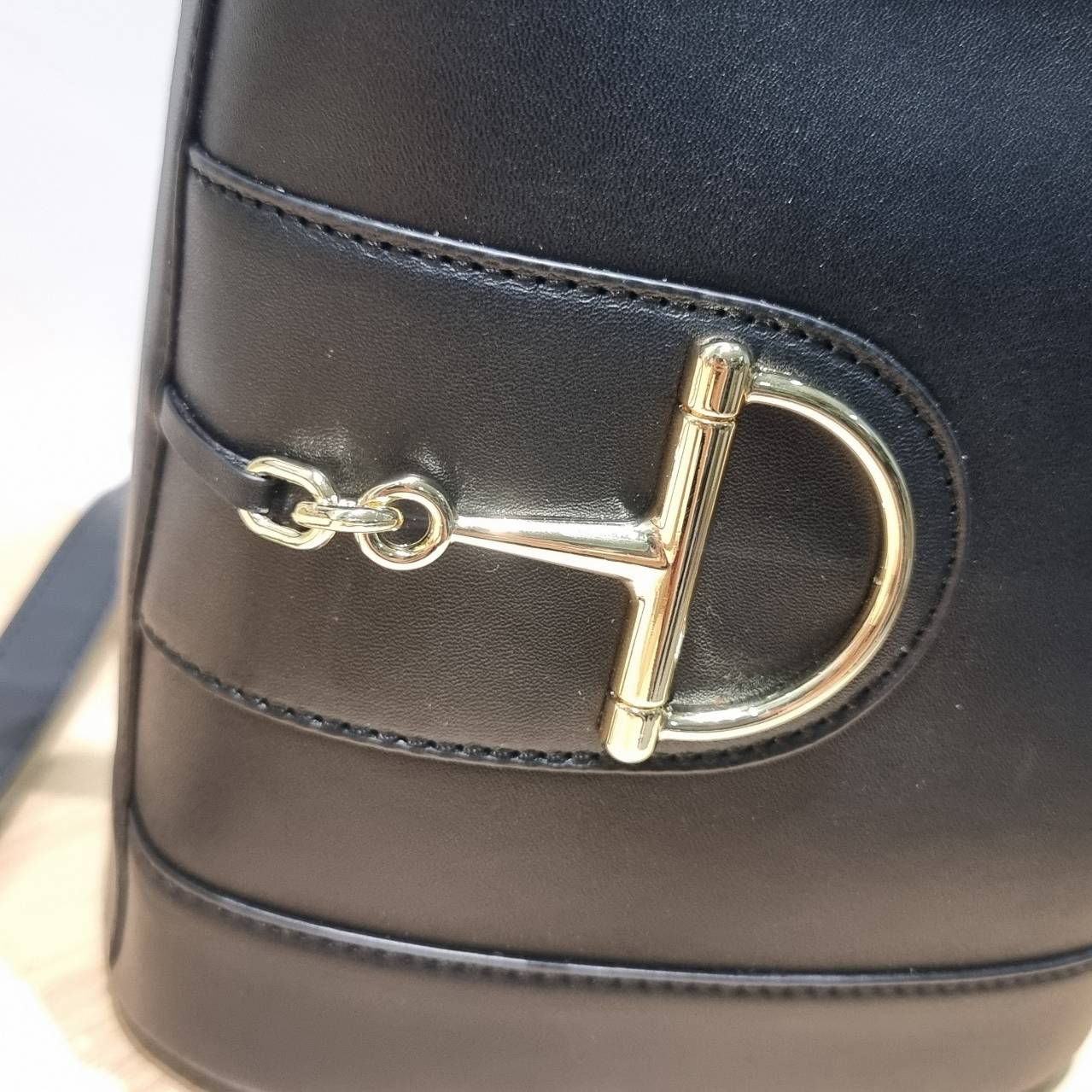 GUCCI 73 mini bucket bag คอลเลคชั่นใหม่พร้อม box set โทนสีใหม่ของแบรนด์ สุดยอดของความมีกิมมิคไม่เหมือนใคร วินเทจเรียบหรู ใช้แล้วดูแพง