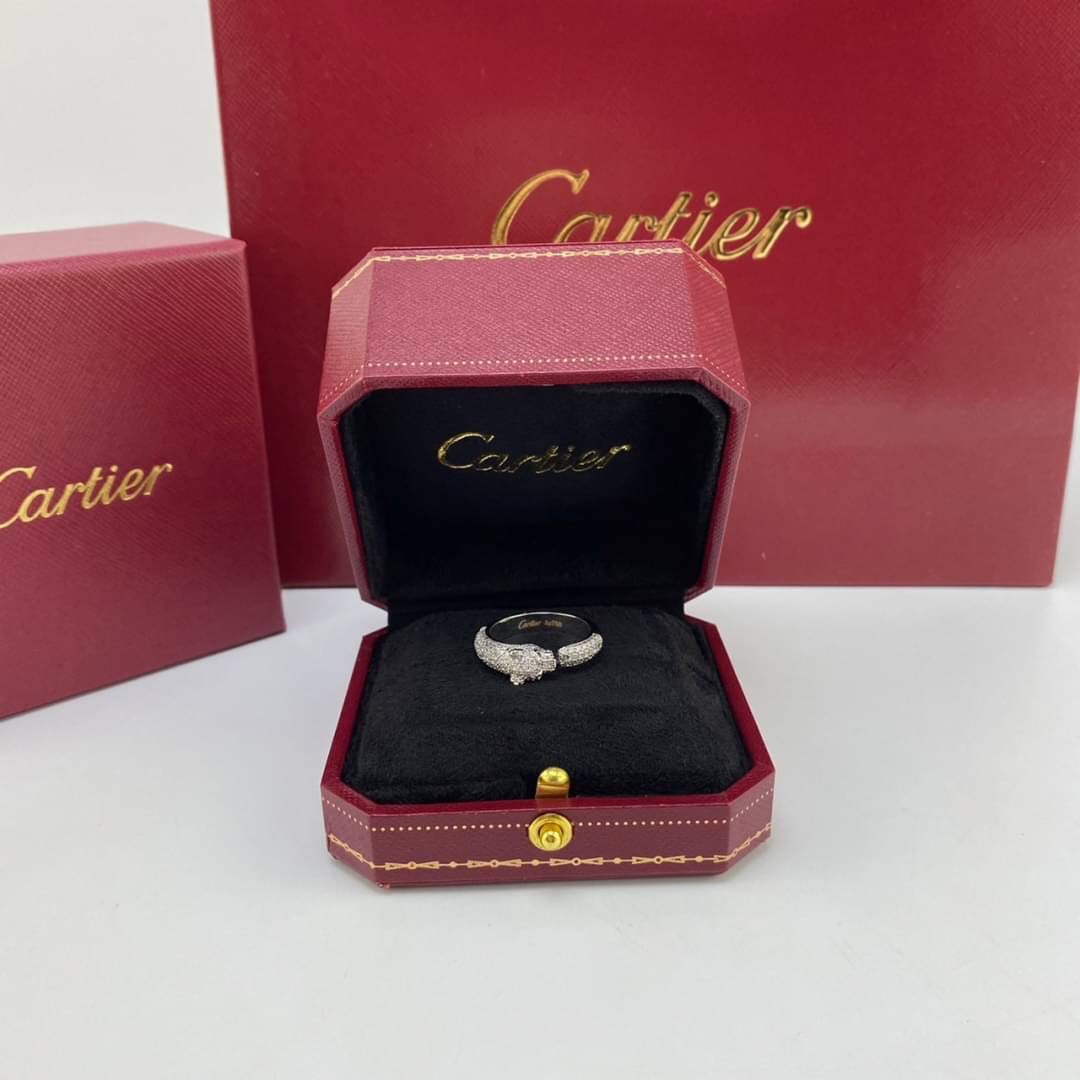 CARTIER Ring Panther De แหวนคาเทียร์ มีเพชร ภาพถ่ายจากงานจริง วัสดุโลหะเคลือบขึ้นเงาตามรูป ใช้งานต่างประเทศได้