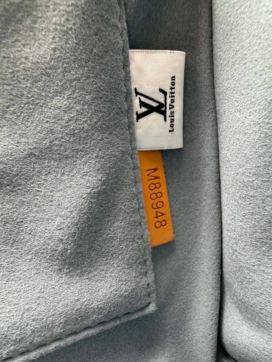 LV Onthego Denim Vintage Tote Bag กระเป๋าทรงโท้ทเดนิมสไตล์วินเทจ รุ่นใหม่ปั้มลายโมโนแกรมบนเดนิมสุดไอคอนิก ที่ใครเห็นต้องเป็นคลั่งรัก ผู้ดี หรูหราได้ทุกลุค ทุกสไตล์