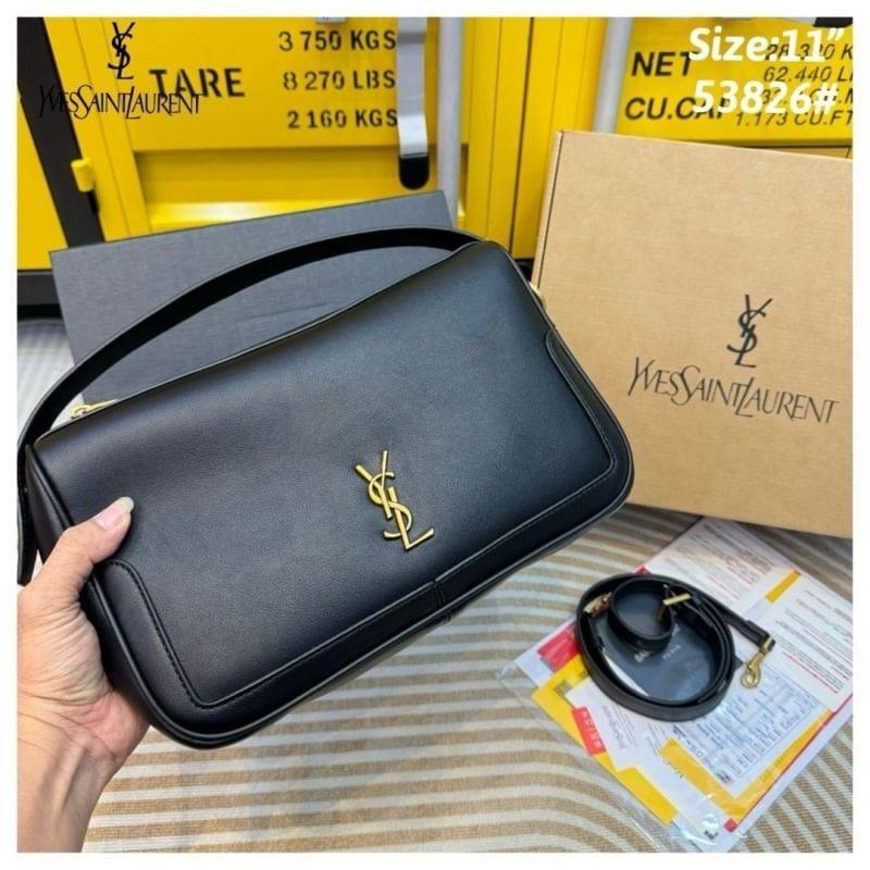 YSL Camera Supple Bag กระเป๋าสะพายทรงกล้องใบขนาดกลาง มีหูจับถนัดมือ งานหนังสวยเต็มใบ จุของได้เยอะ ดีไซส์เรียบหรูดูแพง ใบจริงสวยน่าใช้มากค่ะ