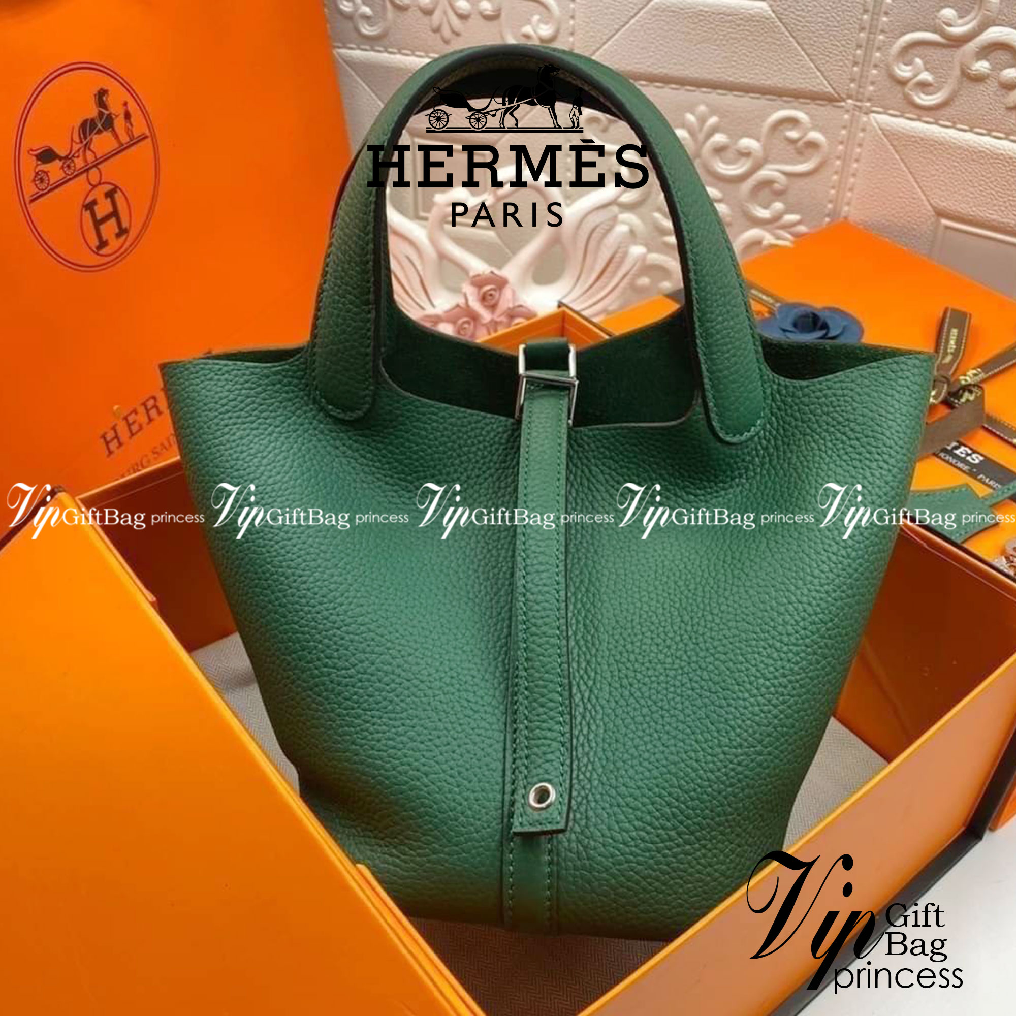 หนังแท้ Hermes Picotin Lock 18 bag กระเป๋าถือแบรนด์หรูระดับโลก งานเกรดออรินอล หนังแท้ทั้งใบ หนังมีลายทอริลลอนคล้ายของจริง มาพร้อมตัวล็อคเคลลี่ Kelly lock รูปทรงเรียบแต่หรู ใช้งานได้ทุกโอกาส ถือง่าย ใช้งานง่าย ภายในโล่งกว้าง ภาพสินค้าถ่ายจากงานขายจริง ใช้ง