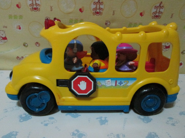 Fisher-Price Little People Lil' Movers School Bus ของเล่นมือสอง