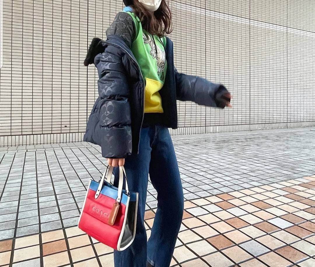 COACH CASUAL STYLE STREET STYLE 2WAY PLAIN LEATHER ELEGANT STYLE (C6958 C6852) 🌺 ที่สุด! ของที่สุด!! กระเป๋าถือ กระเป๋าสะพายรูปทรงสุดฮิต สุดคลาสสิค รุ่น UNISEX ที่ชิคๆ สบายๆ ได้ทั้งชายและหญิง// วัสดุหนังแท้ทั้งใบ ตัดเย็บด้วยหนังเนื้อนุ่มพิเศษ หนา 