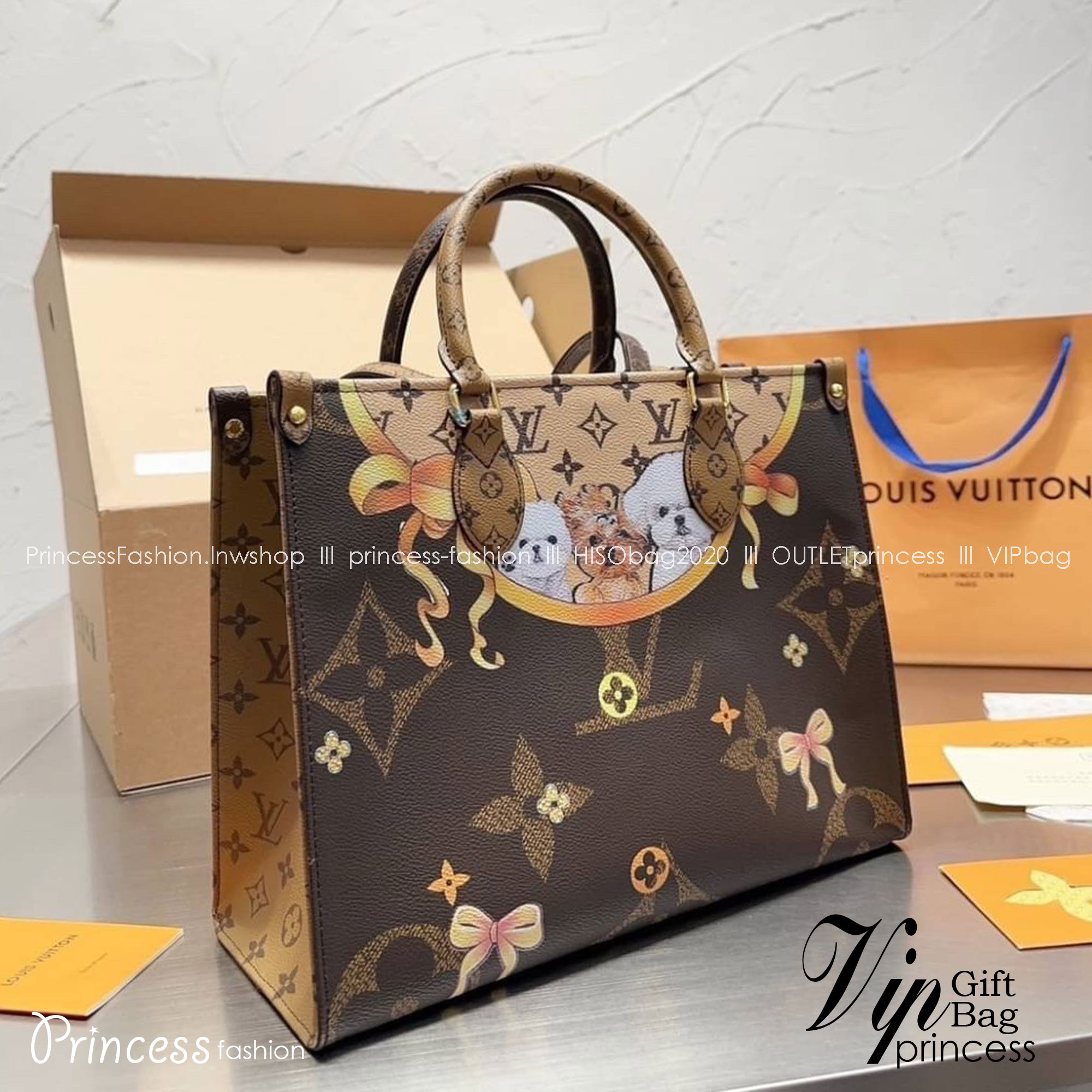 LV ONTHEGO Catogram Capsule Collection by Grace Coddington / LV CARRYALL TOTE กระเป๋าทรงโท้ทลายใหม่ น้องหมาน่ารัก น่าใช้ จุได้แบบจุกๆ ภายในโล่งกว้าง ภาพถ่ายจากงานจริง พร้อมส่ง