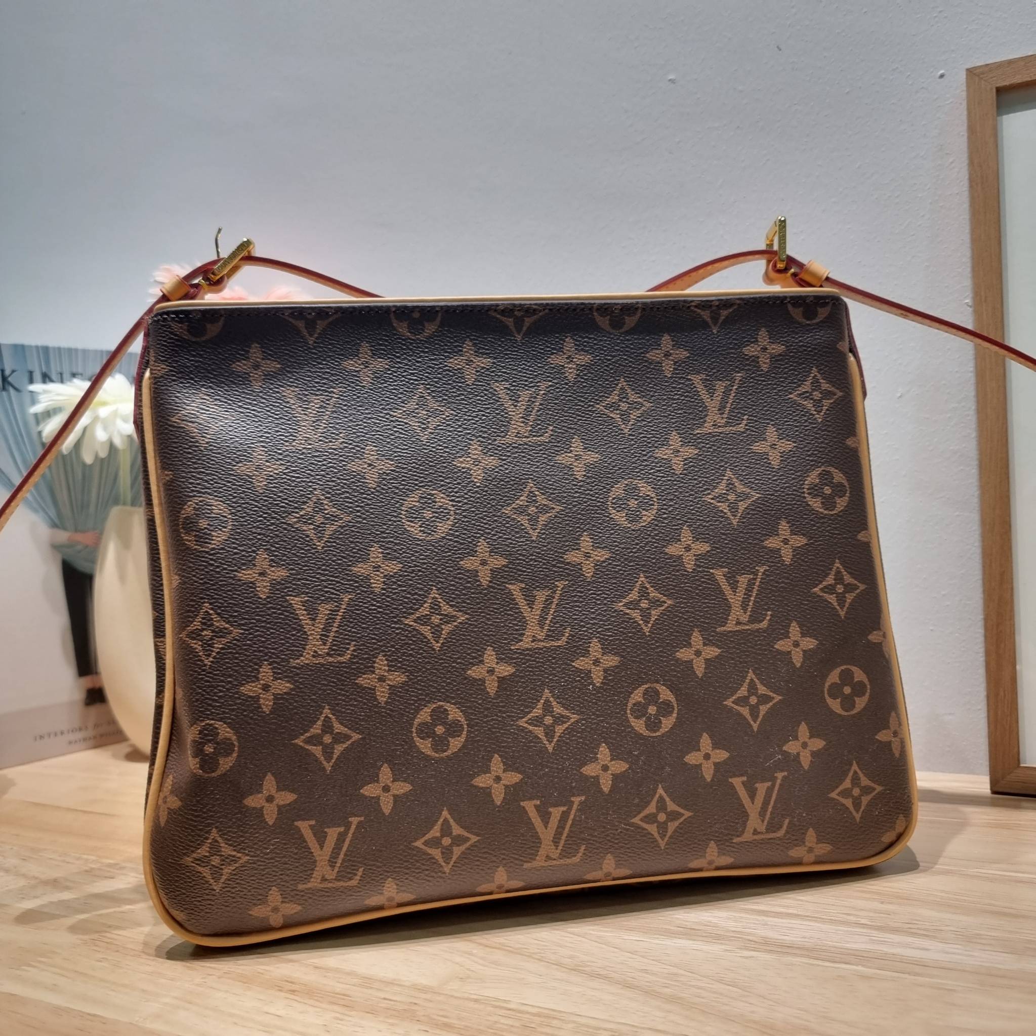 LV Hudson GM Monogram / LV hudson messenger bag กระเป๋าสะพายคลาสสิคทรงแมสเซนเจอร์ สวยอยู่ทรง ดีไซน์ไม่ซ้ำ ดีเทลหลากหลาย