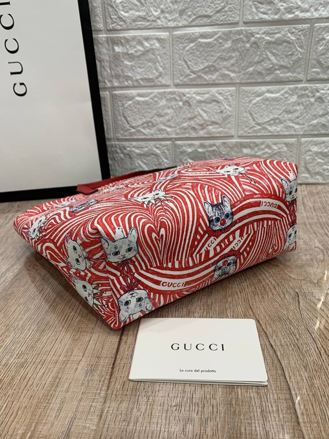 รวมแบบ GUCCI Children's tote bag / Gucci kid tote / Gucci bag พร้อมส่งสต๊อกแน่น กับกระเป๋าโท้ทคิดท์ ไซส์น่ารักน่าใช้ ฮอตไม่หยุด เด็ดทุกดีไซน์ มีลายเข้าใหม่มากกว่าในรูปนะคะ **สินค้าเกรดออริจินอล 1:1 สลับแท้ งานสวยตามรูป ภาพถ่ายจากงานขายจริง ใช้งานต่าง