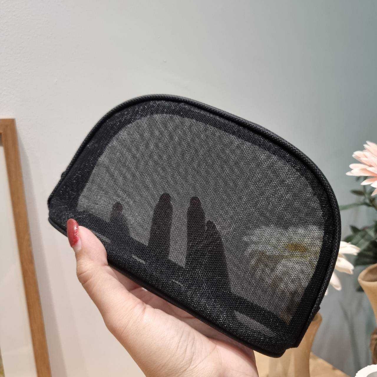 YSL le 5 À 7 in shiny leather bag กระเป๋าสะพายไหล่ตัวแม่ คลาสสิค ดีเทลหรู สวยครบทุกมุม ตอบโจทย์สาวๆทุกไลฟ์สไตล์