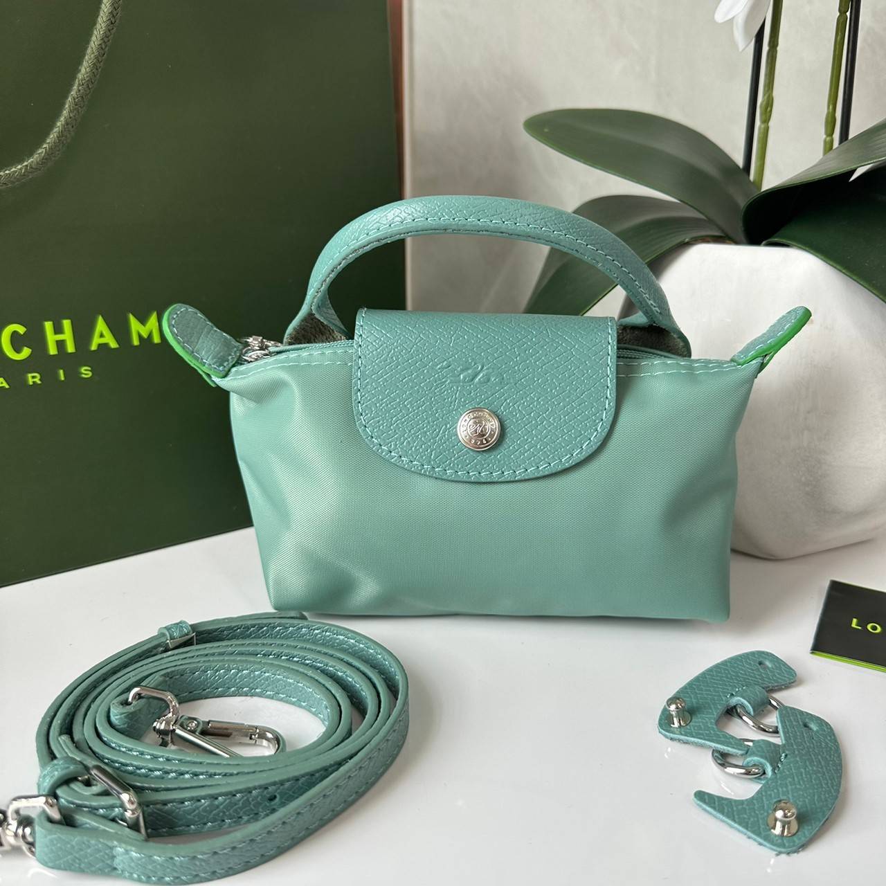 LONGCHAMP LE PLIAGE ORIGINAL Pouch with handle กระเป๋าใบเล็กขนาดกระทัดเหมาะกับใส่ของจำเป็นจุกจิก