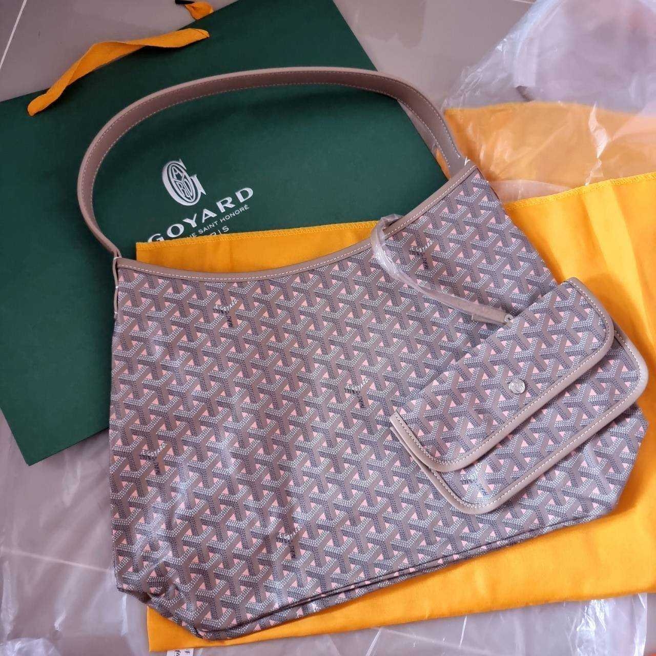 GOYARD BOHEME HOBO BAG กระเป๋าโฮโบใบใหญ่ พร้อมใบลูก มาในสีลิมิเต็ดรุ่นที่ตามหา สวยเด่นเป็นเอกลักษณ์ด้วยลวดลายตัว Y เต็มผืน