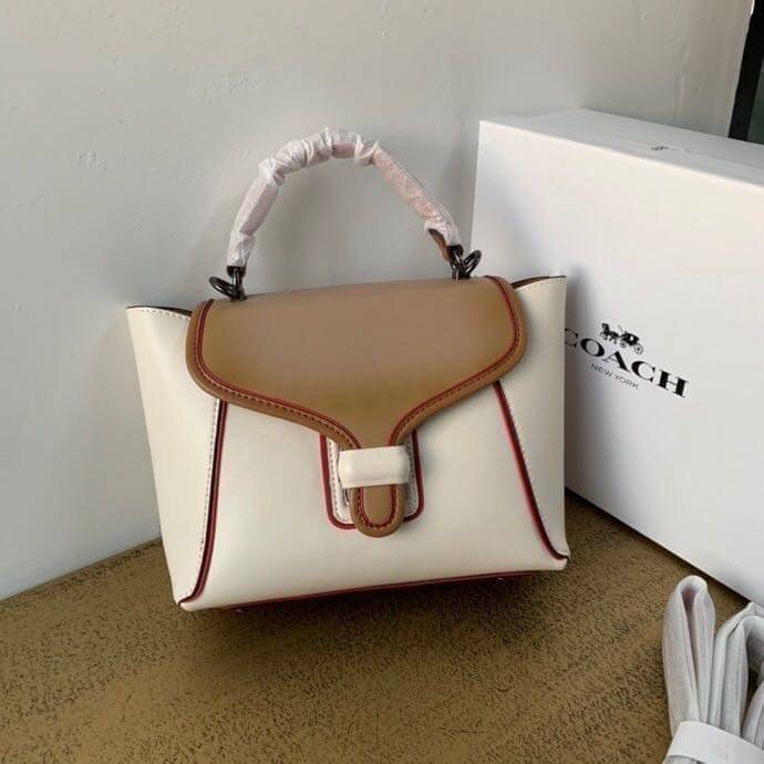 COACH COURIER CARRYALL 23 IN COLORBLOCK SIGNATURE CANVAS พร้อมส่ง 7 แบบ พร้อมส่ง ลุคดูไฮสุดๆค่ะ! กระเป๋าสะพายหนังหรูหราและคลาสสิค หนังแท้ชั้นดีที่สุด น้ำหนักเบา หนังสวยมากก สัมผัสแล้วหลงรักแน่นอนจ้าา😘