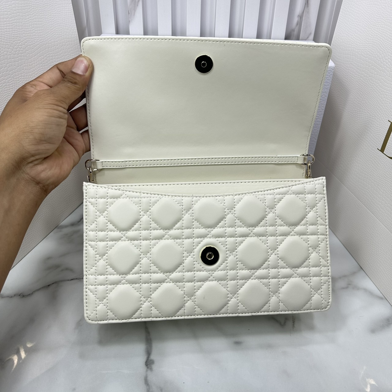 ORI หนังแท้ | My Dior Top Handle / Dior Clutch Bag กระเป๋าสะพายทรงคลัชทันสมัย หรูหราสง่างาม จะถือหรือสะพายก็ดูดีมีระดับ