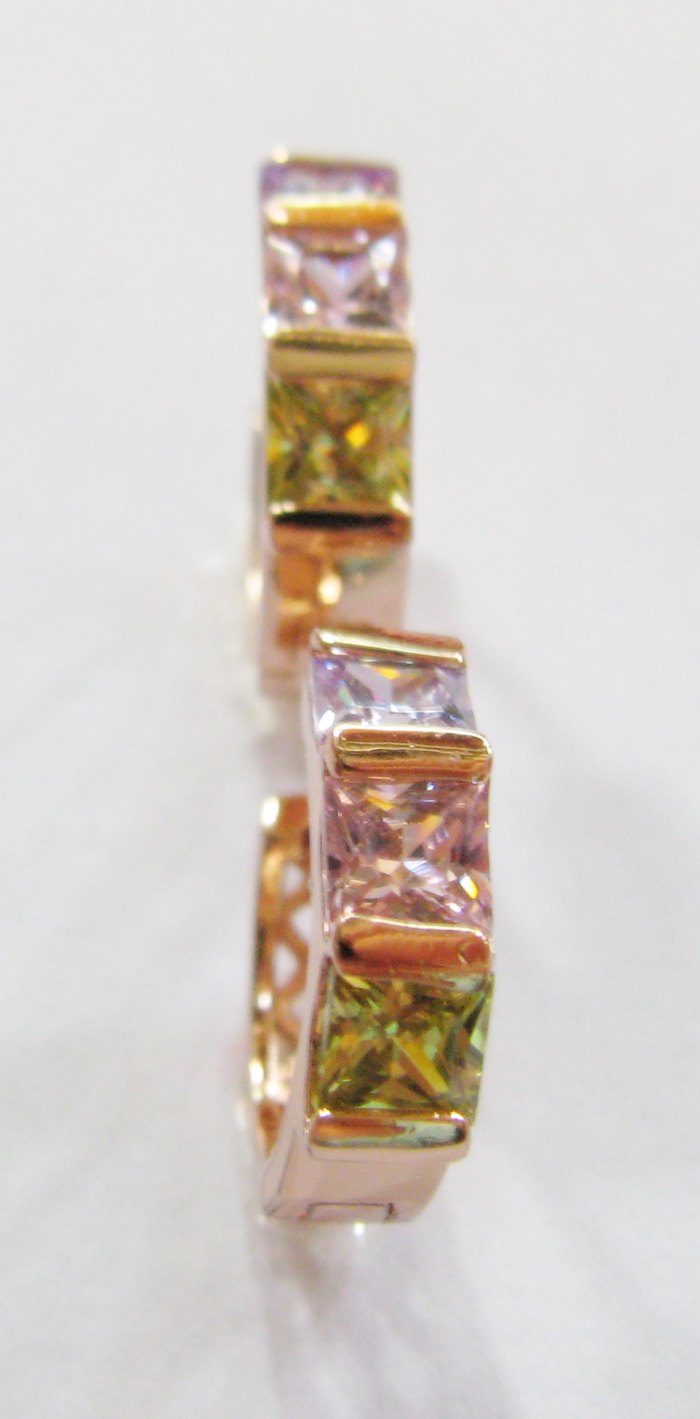 สินค้าหมดค่ะ ต่างหูอิตาลีห่วงทองประดับพลอยเขียว ชมพู ม่วงค่ะ