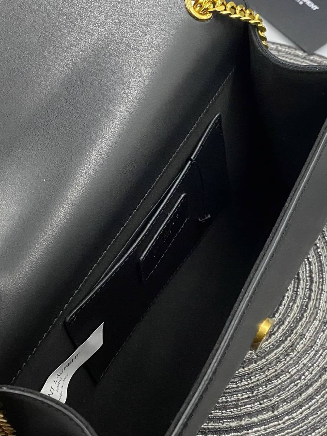 VIP 】หนังแท้ YSL Saint Laurent Monogram Kate Leather Shoulder Bag พร้อมส่งที่ไทย!! รุ่นหนังเรียบ อะไหล่ทอง