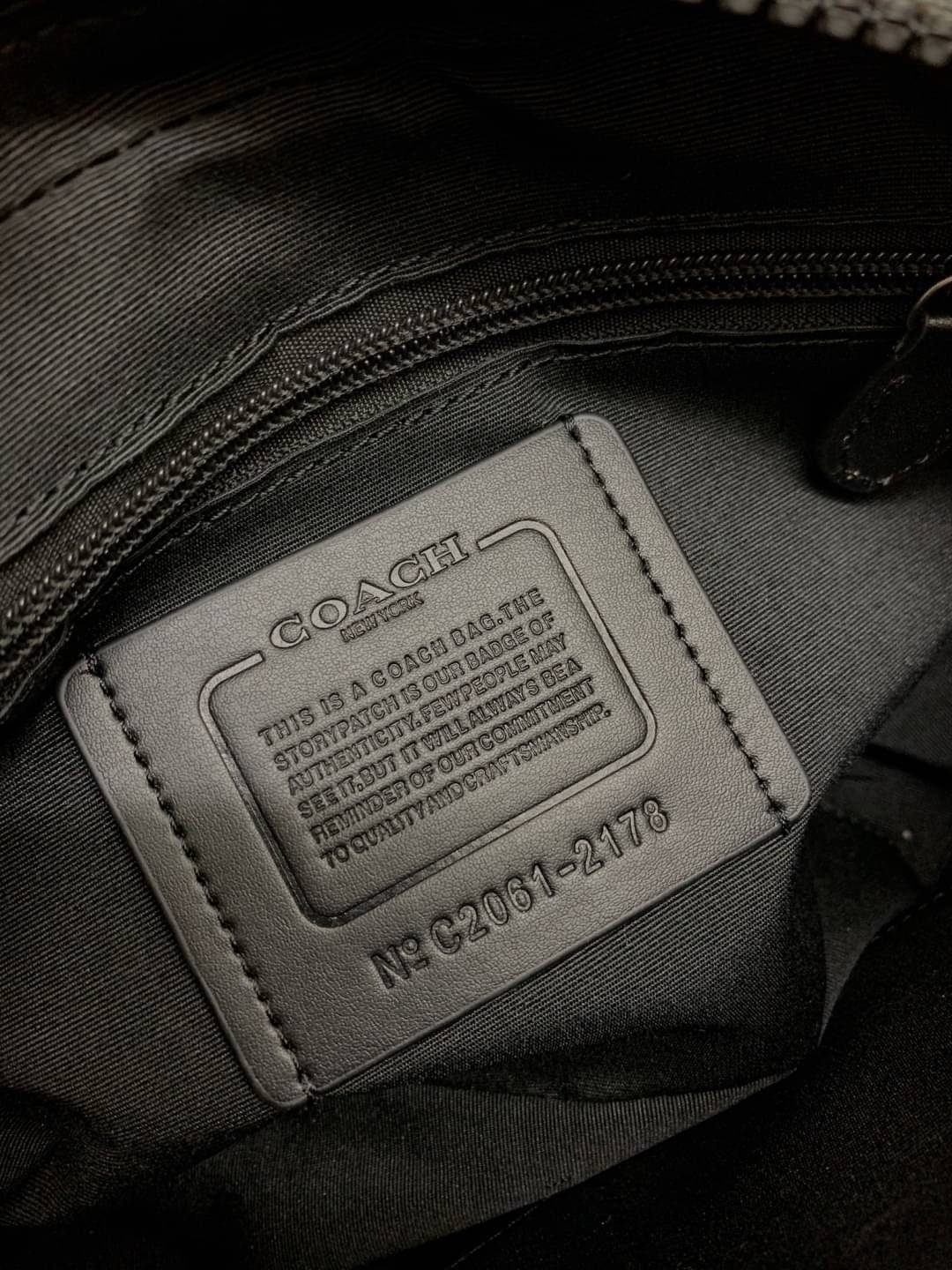 ของแท้ 💯% COACH EDGE CROSSBODY IN SIGNATURE CANVAS ((2178)) กระเป๋าสะพายครอสบอดี้ร์ วัสดุหนังแท้ หนังนิ่มอย่างดีค่ะ