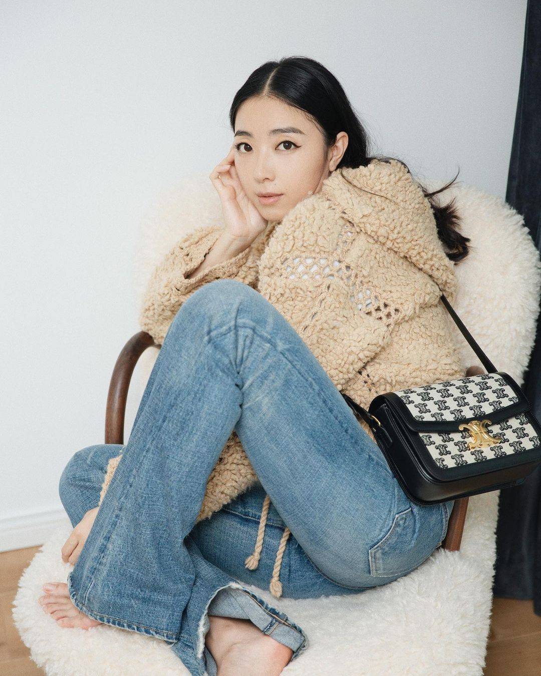 พรีเมี่ยมกิ๊ฟแท้ 100% 】พร้อมส่งที่ไทย ที่นี่ที่เดียว CELINE TRIOMPHE CROSSBODY BAG VIP GIFT WITH PURCHASE-GWP