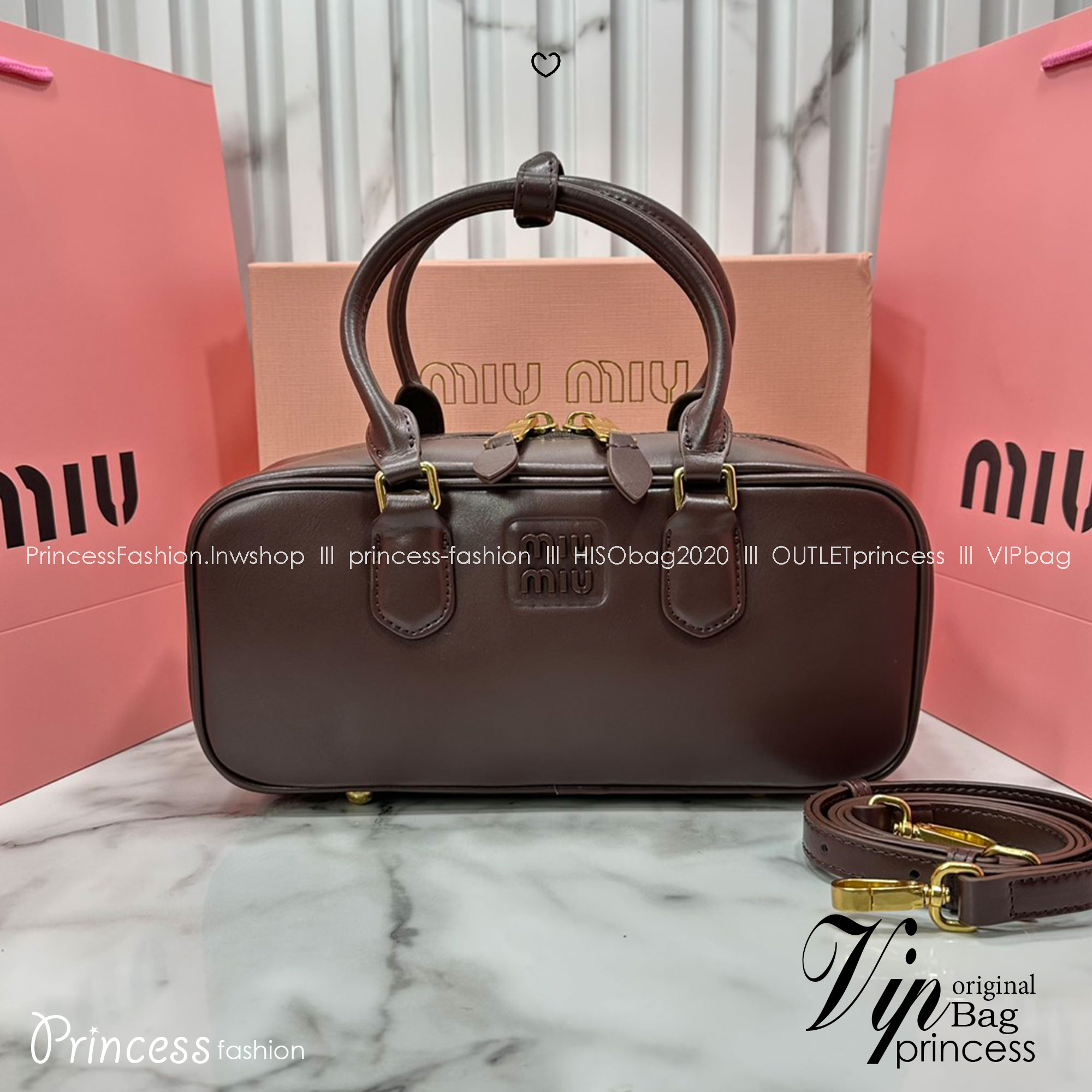 ORI หนังแท้ | MIU MIU Arcadie leather bag Large 27cm กระเป๋าสะพายทรงโฮโบใบใหญ่ ลุคลูกคุณหรูหราน่ารักๆเก๋ๆ สวยดูแพง หูจับในตัวง่ายและสะดวกพกพา มาพร้อมสายสะพายข้างภายในโล่งกว้างมาก