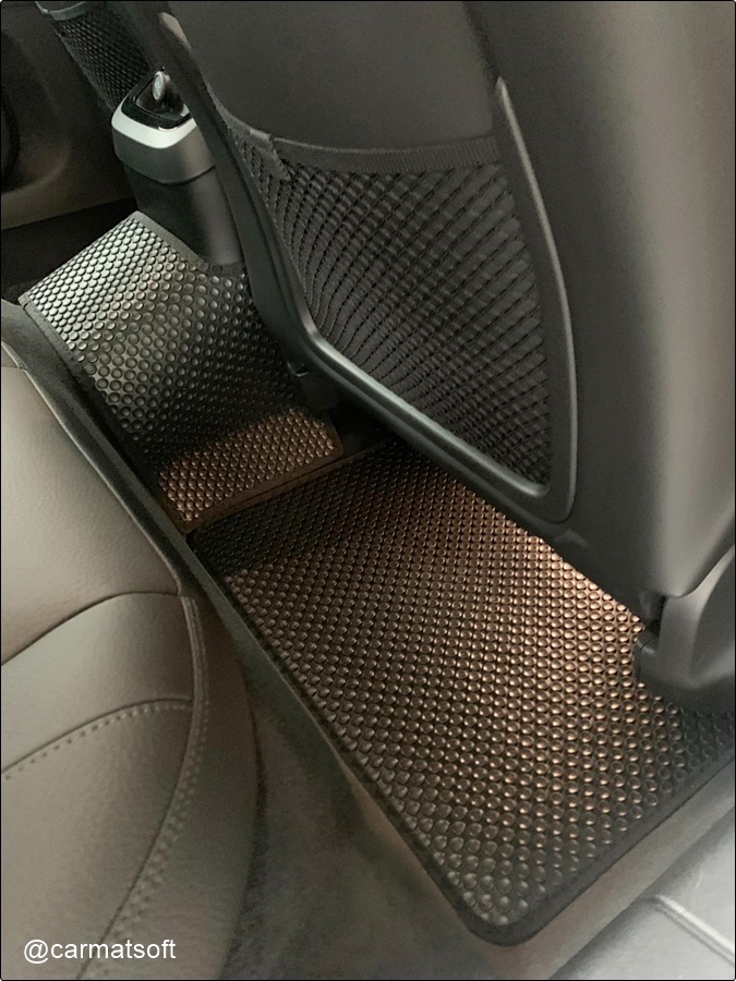 พรมกระดุมเม็ดเล็ก VOLVO XC60 ปี2009-15 ยางปูพื้นรถยนต์ สีดำ เข้ารูป ตรงรุ่นรถ 5ชิ้น