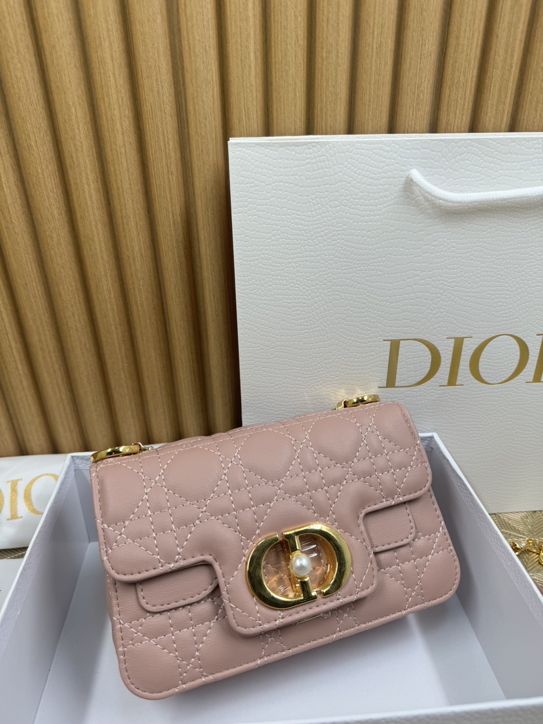 พร้อมส่ง 6 สี Mini Dior Jolie Top Handle Bag 20cm กระเป๋าสะพาย เกรดออริ สลับแท้ 1:1 ใช้ต่างประเทศได้