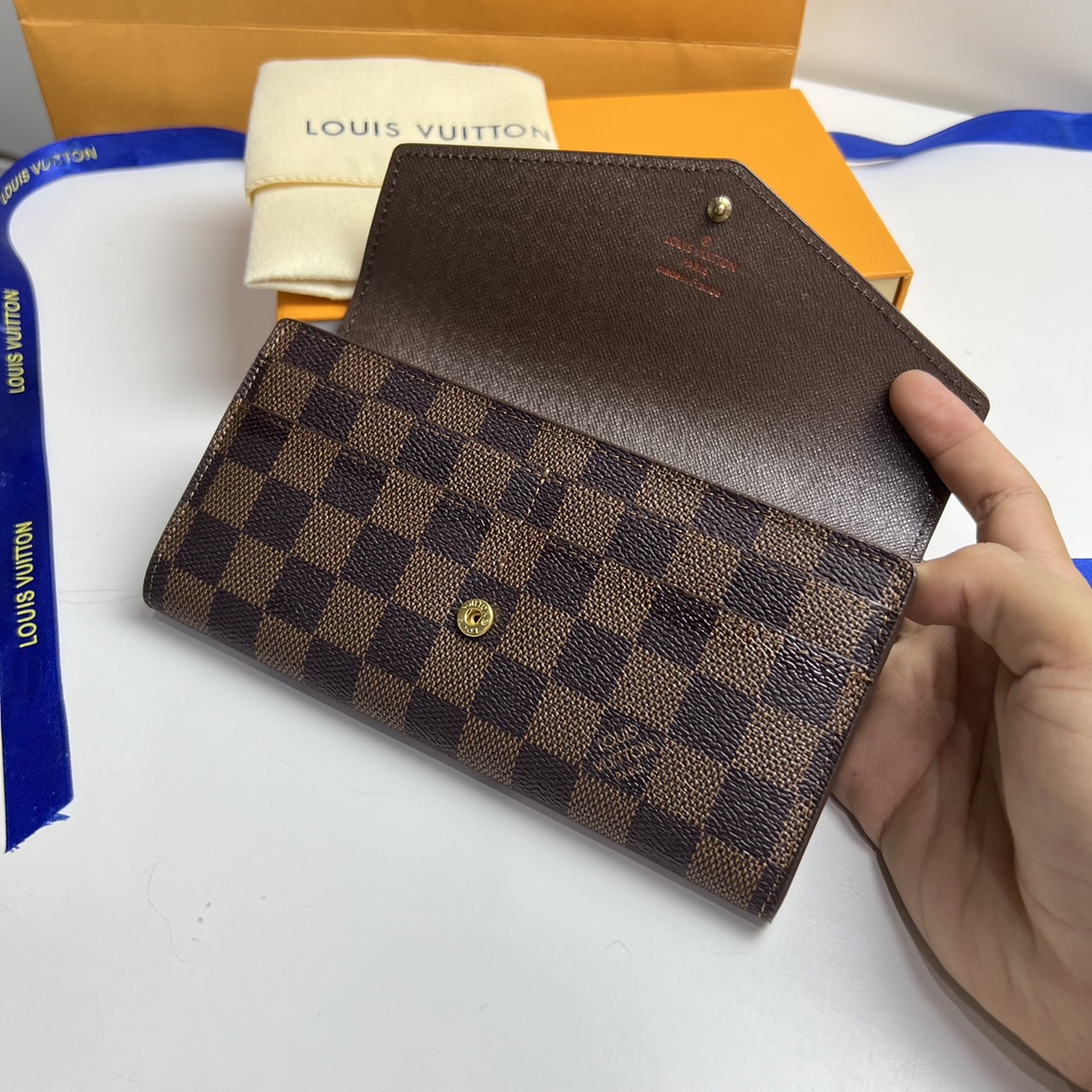 LV Long Wallet / LV Sarah Wallet Monogram Canvas กระเป๋าสตางค์ใบยาวแบรนด์ดัง สวยหรูดูแพง สีและลายคลาสสิค เลือกช้อป! ใช้แล้วรับทรัพย์ ปังแน่นอนค้า